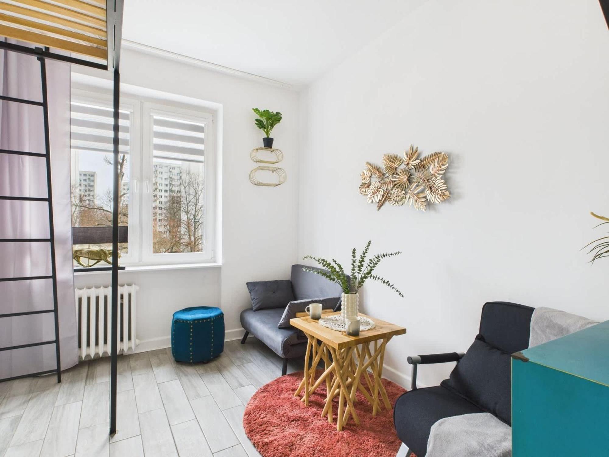 Comfortable In Warsaw's Mokotow District Next To The Metro By Renters *