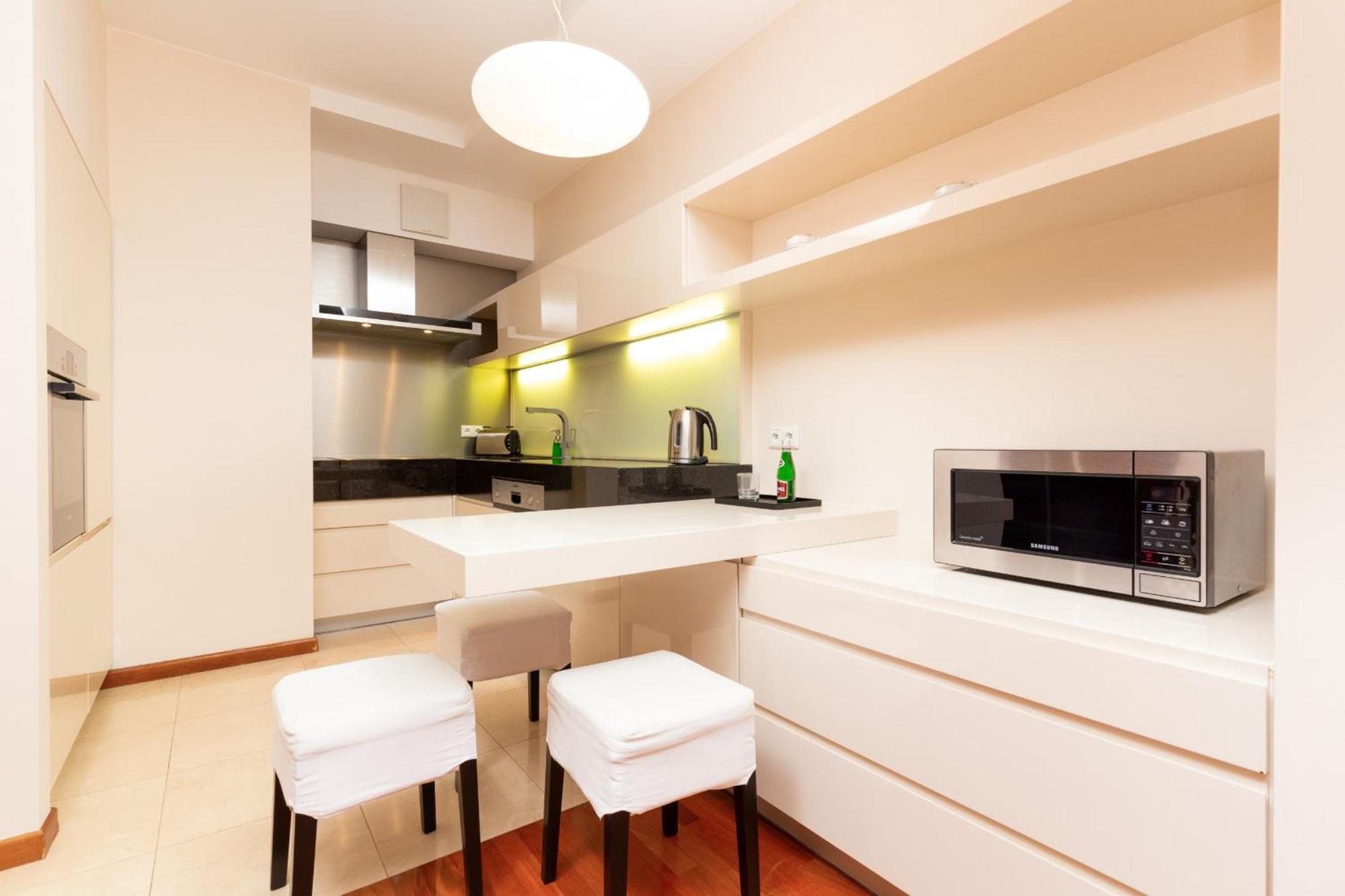 Apartment Lincoln Exclusive With Ac In By Renters Prestige *