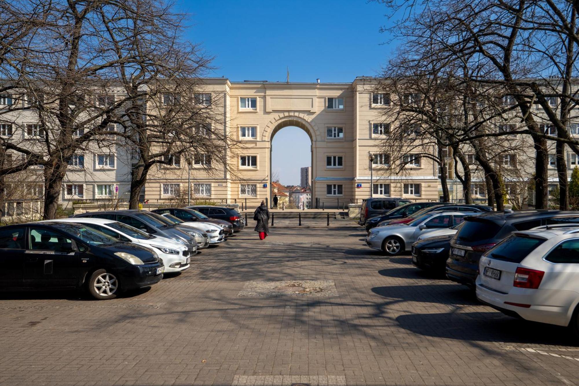 Metro Ratusz Arsenal Homely Apartament *