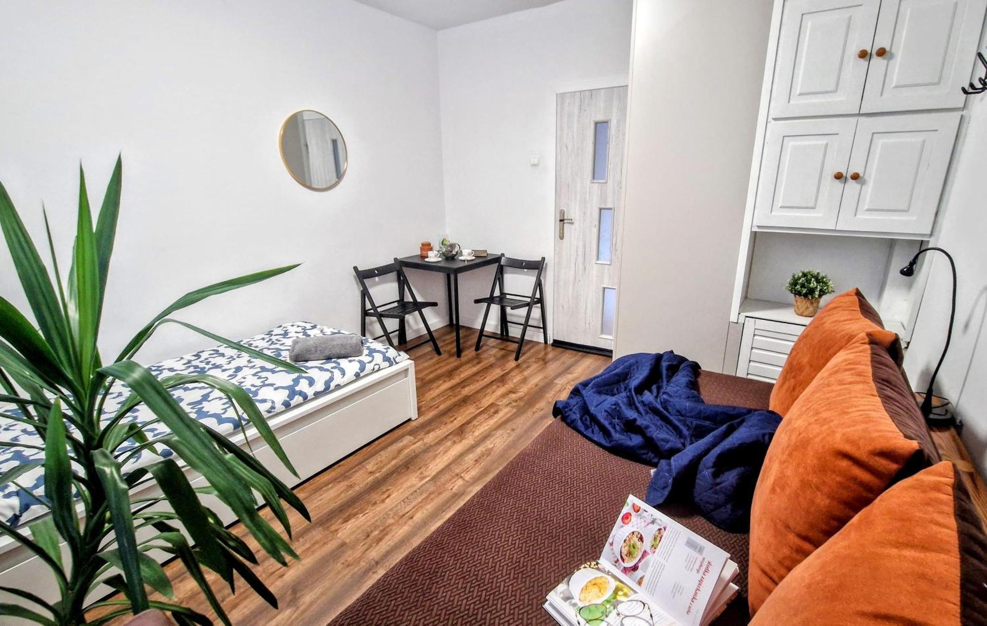 Hostel Meander Natolin Blisko Metra