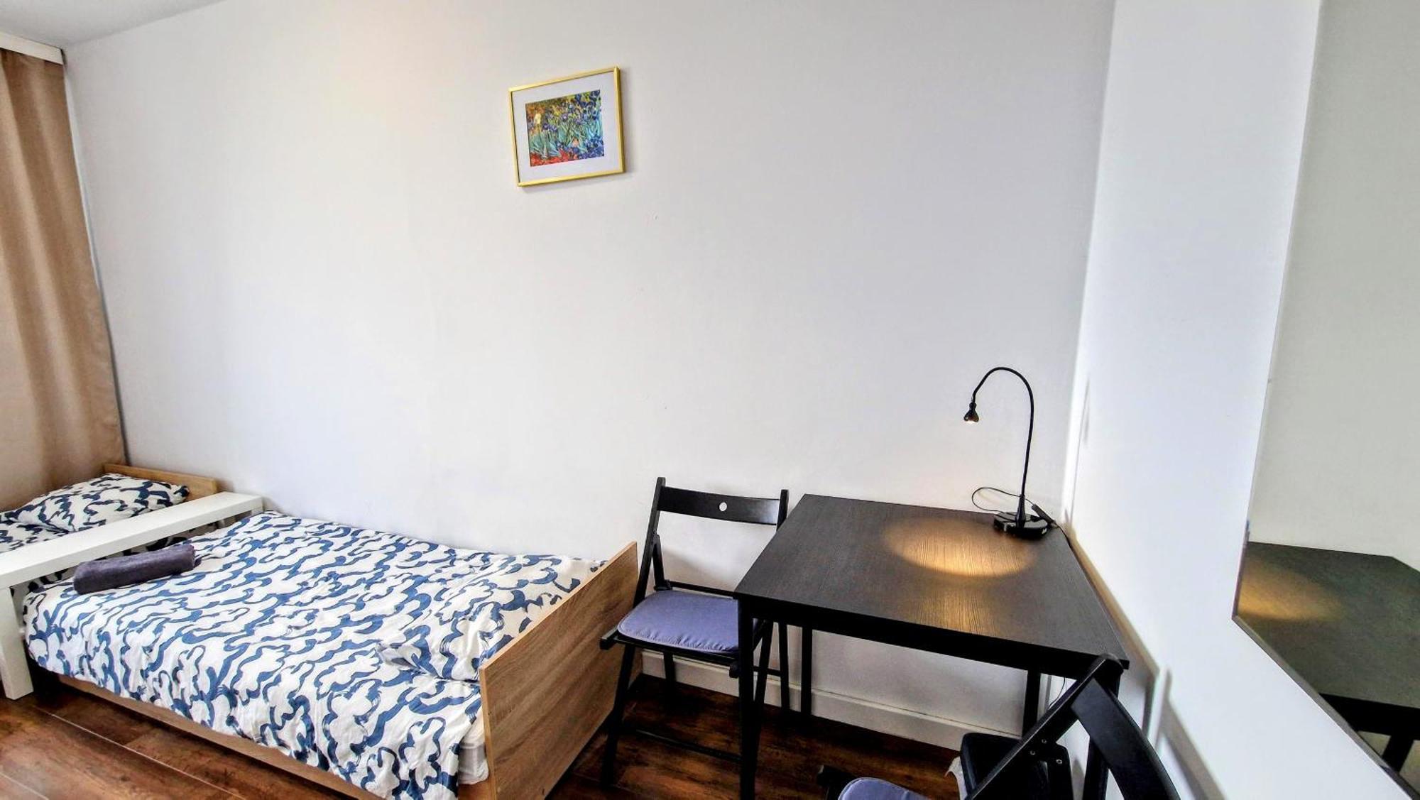 Meander Natolin Blisko Metra Hostel Warschau