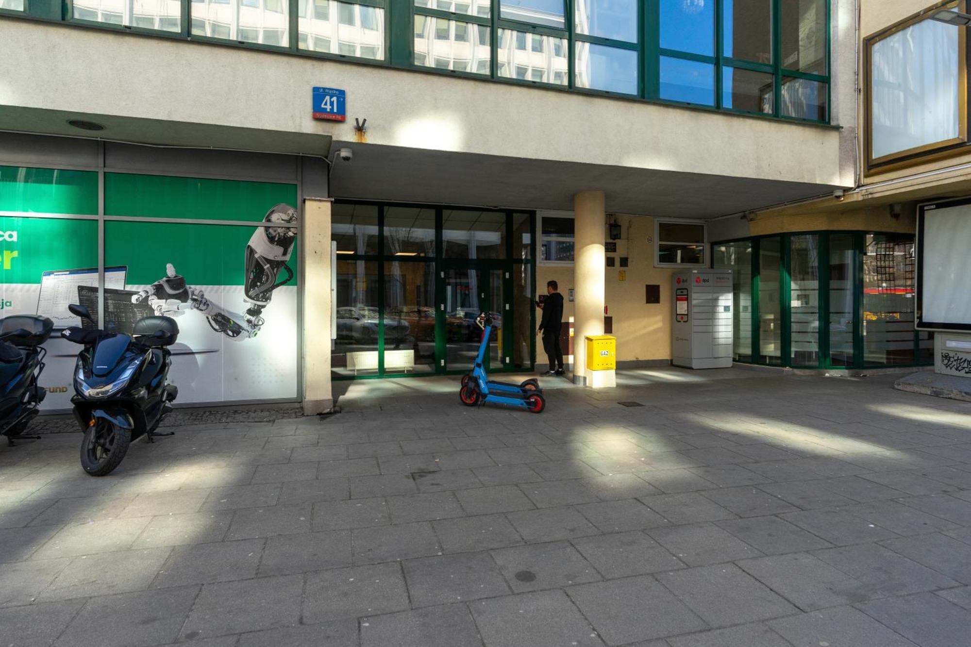Apartment Wspolna Centre Warsaw