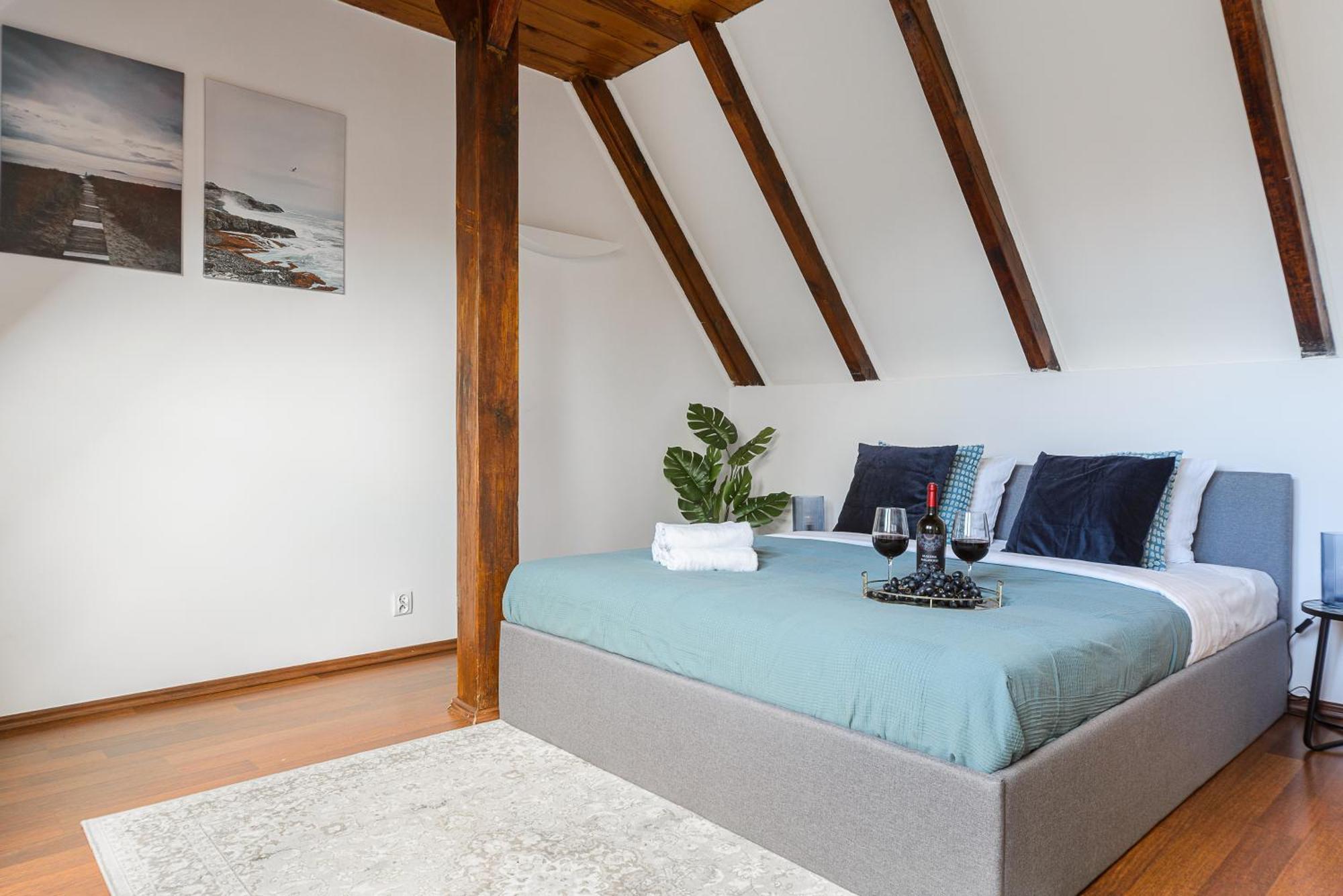 Lumina Duplex In Old Town