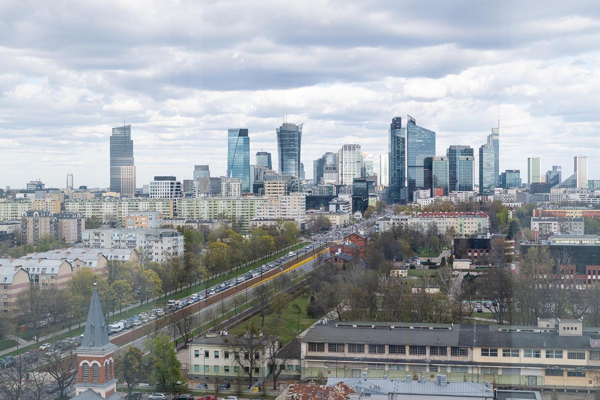 Rentplanet - Kasprzaka Apartamento