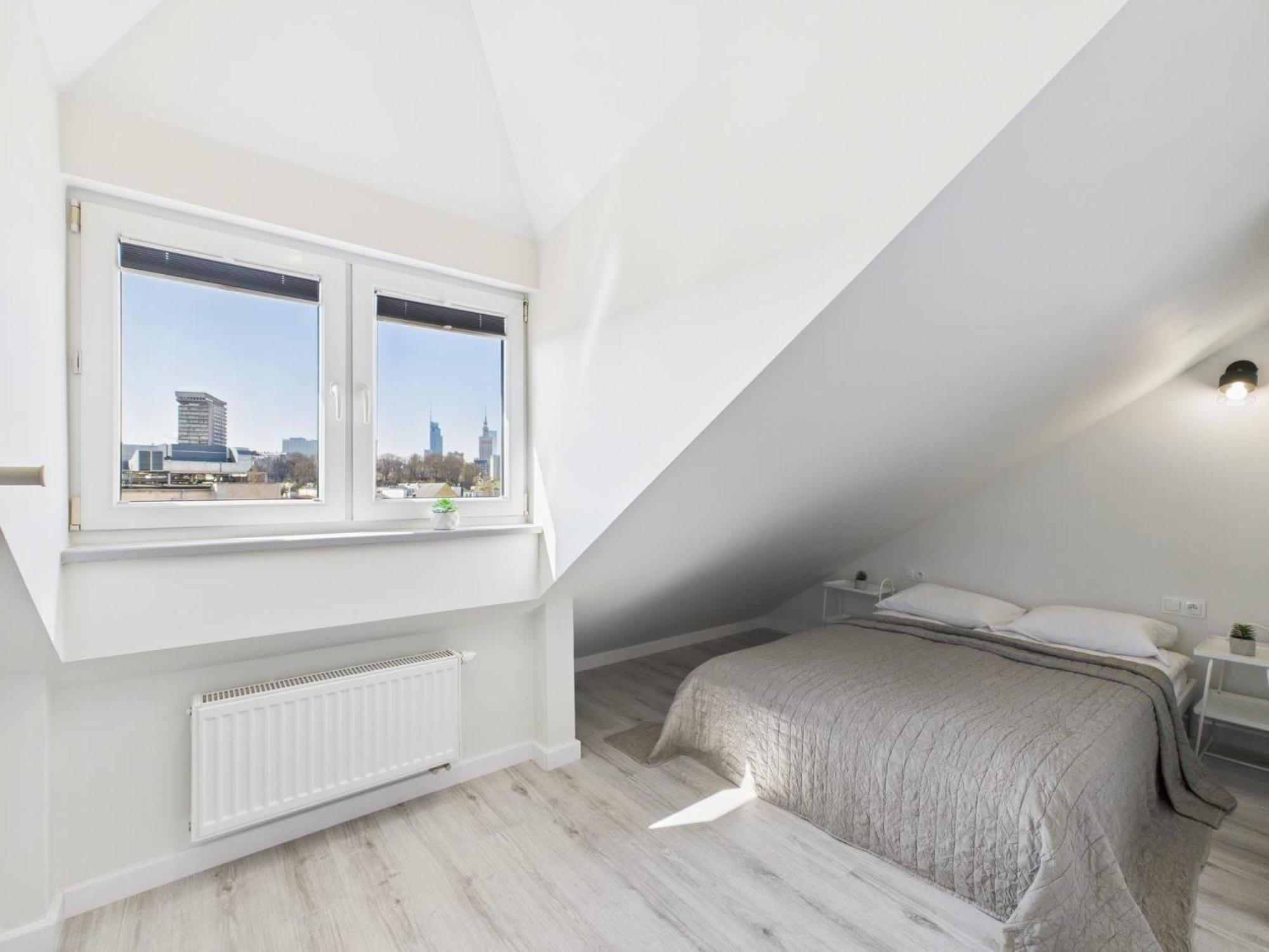 Apartment Bright With Air Conditioning Near The Copernicus Science Center In By Renters
