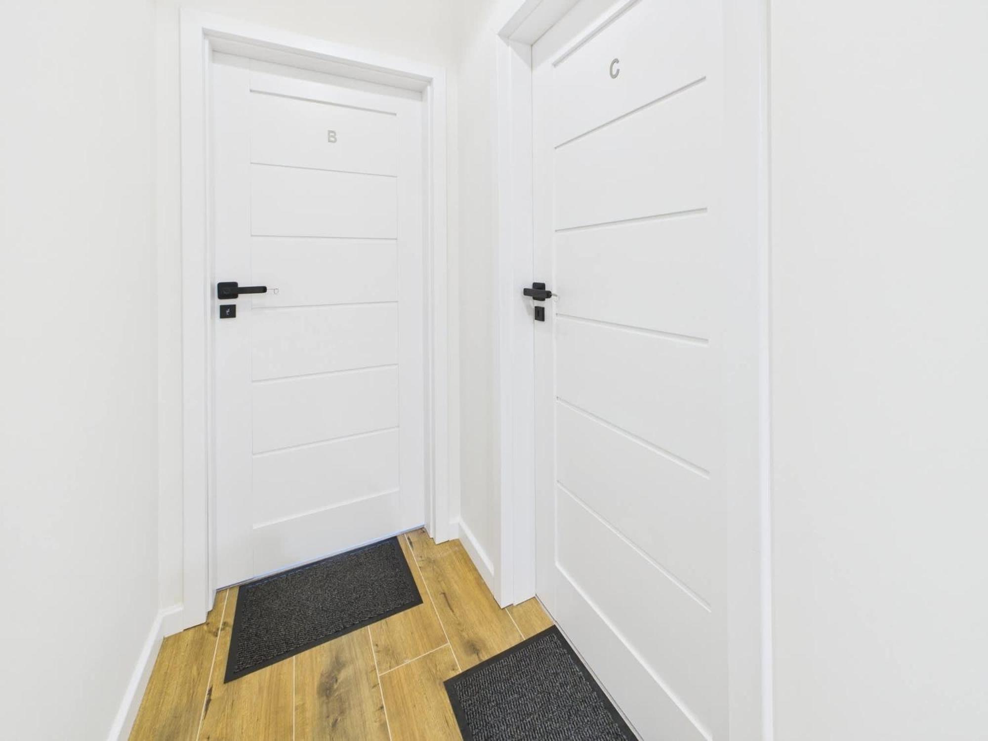 Bright With Air Conditioning Near The Copernicus Science Center In By Renters