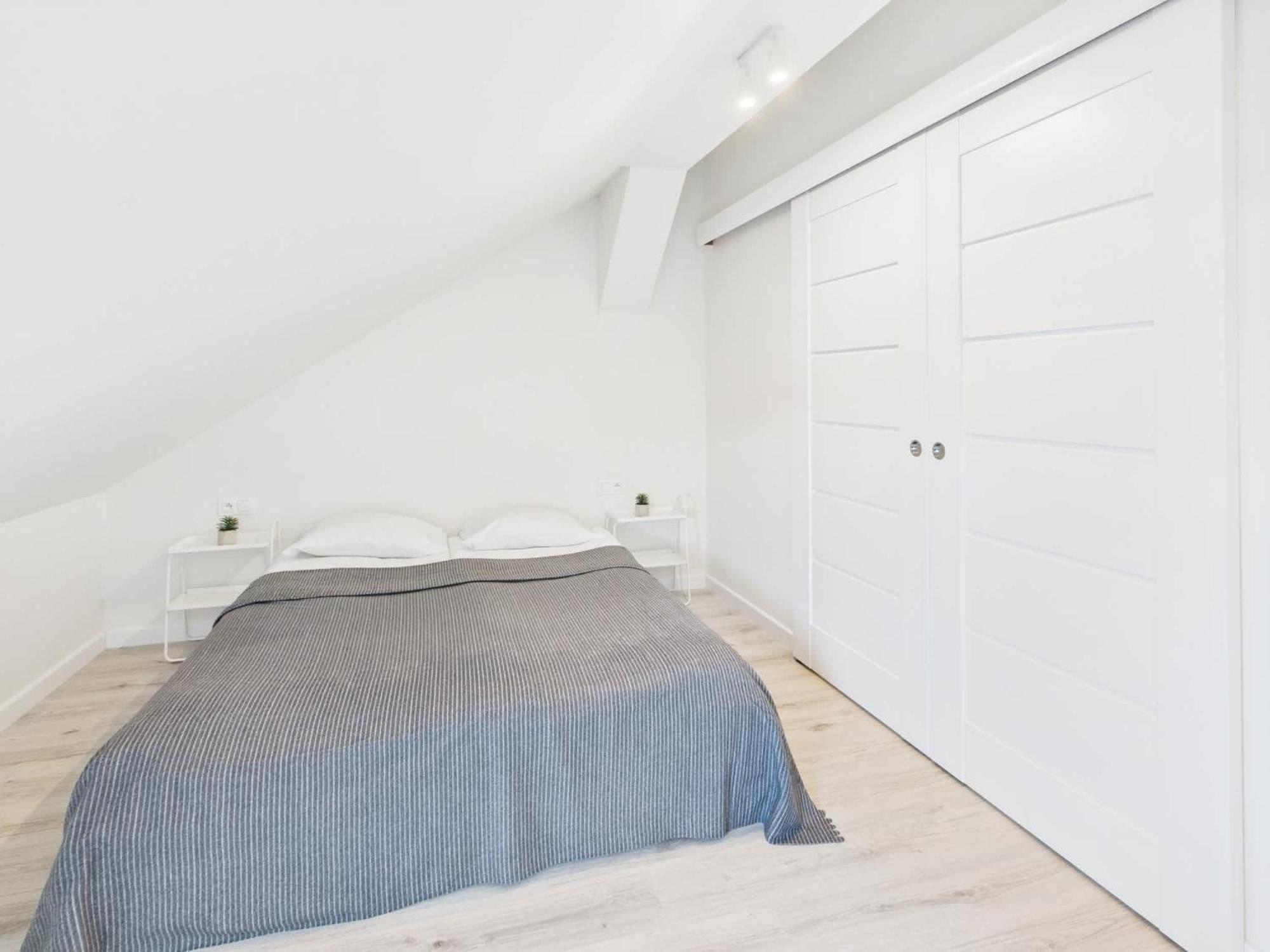 Bright With Air Conditioning Near The Copernicus Science Center In By Renters Apartment Warsaw