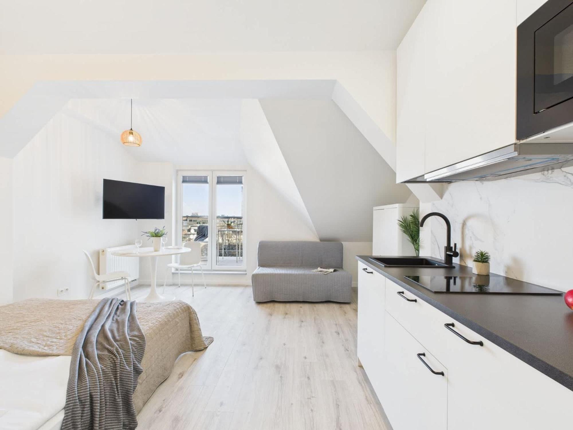 Bright With Air Conditioning Near The Copernicus Science Center In By Renters * Warsaw