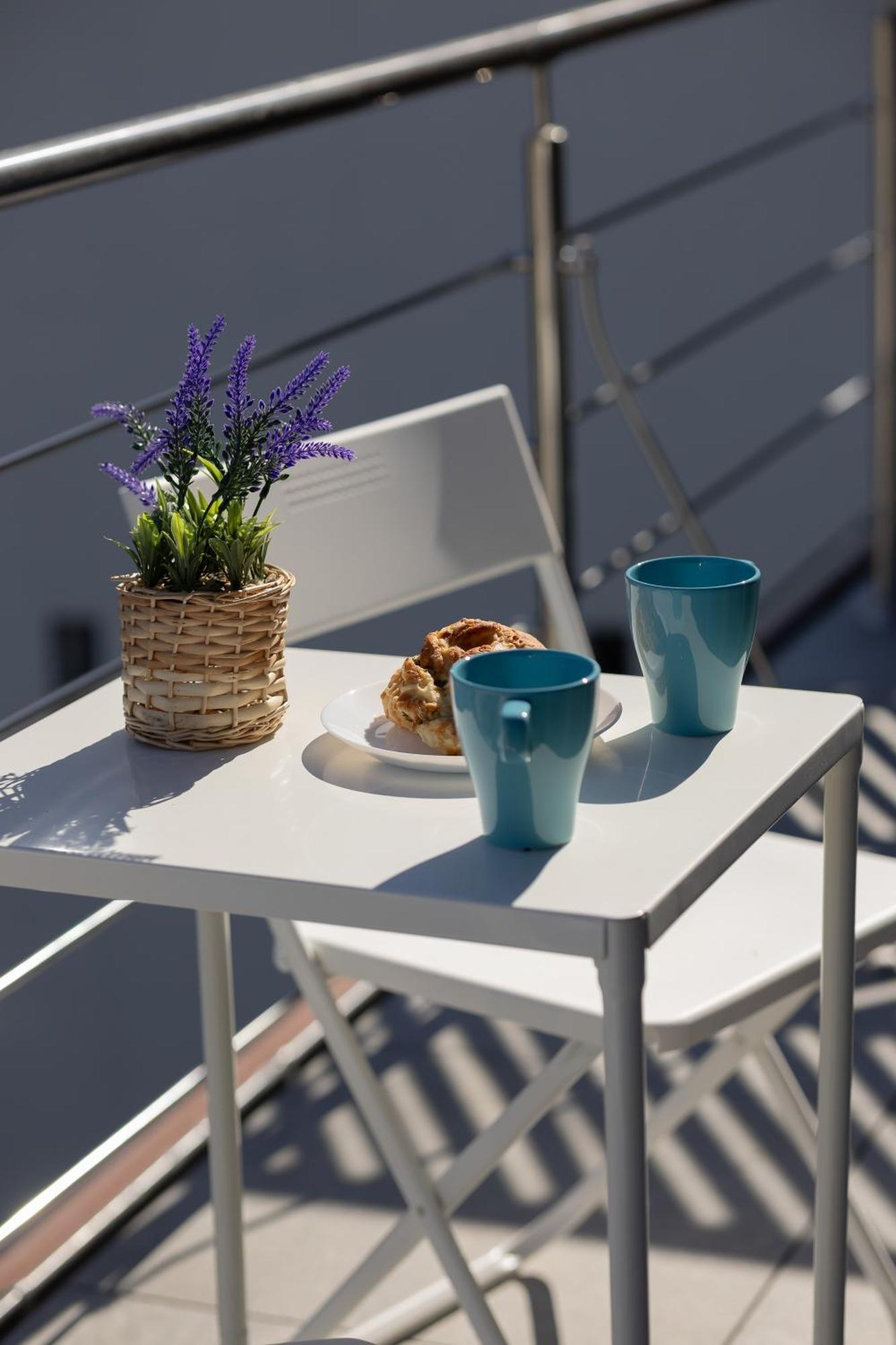 Bright With Air Conditioning Near The Copernicus Science Center In By Renters Apartment Warsaw