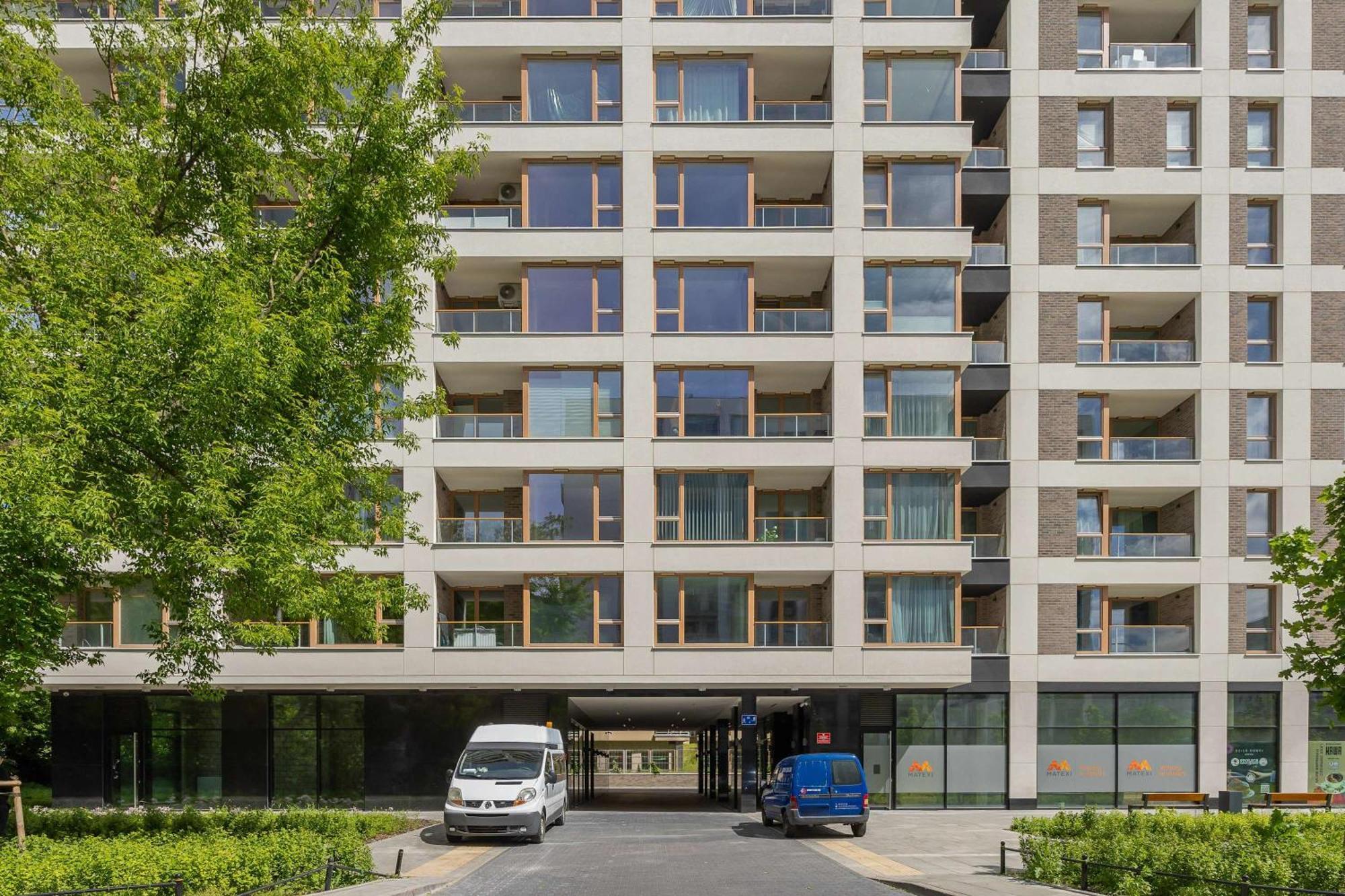 Deluxe Domaniewska With Ac By Renters Prestige * Warsaw