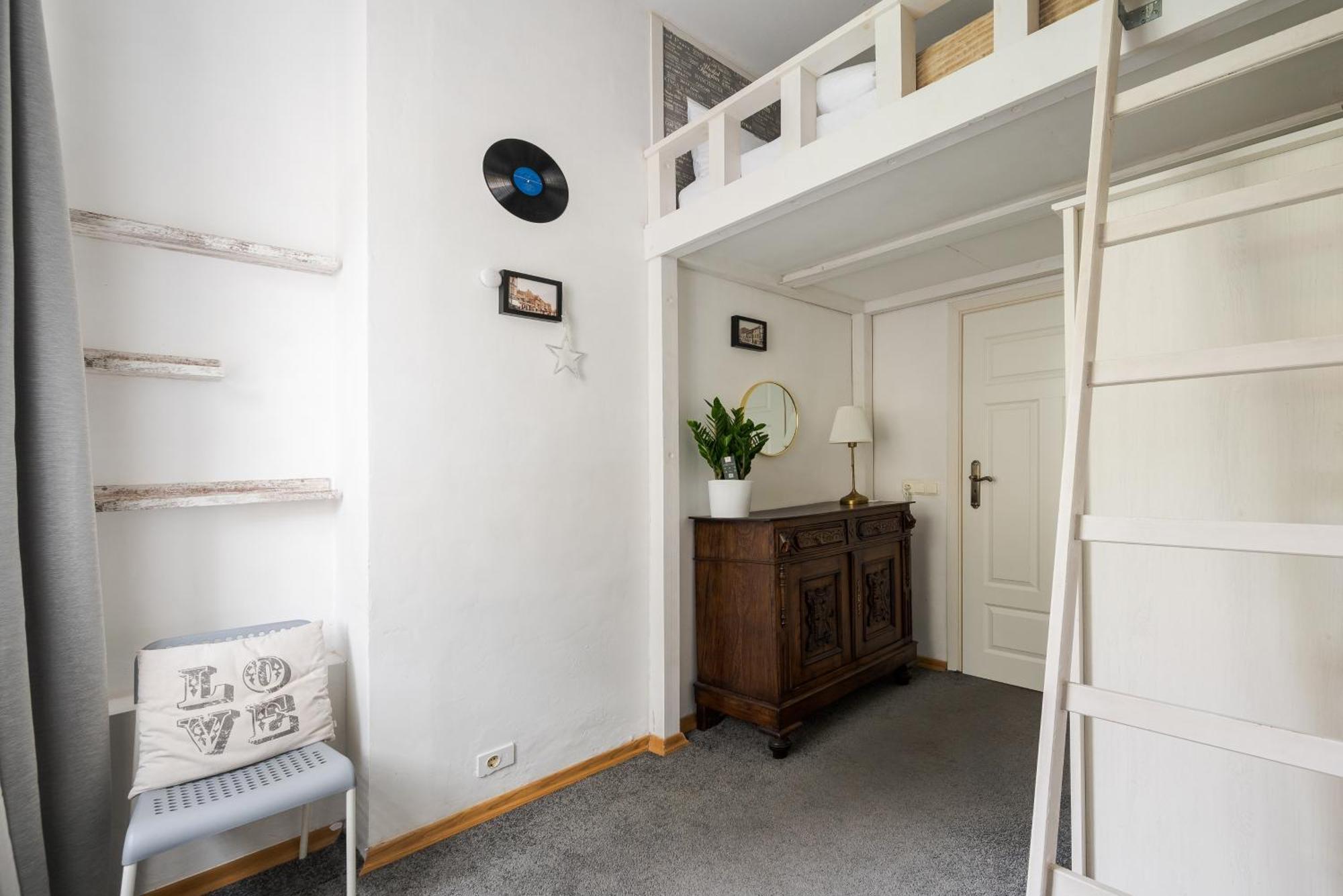 Nowy Swiat 35 With Mezzanine Apartment