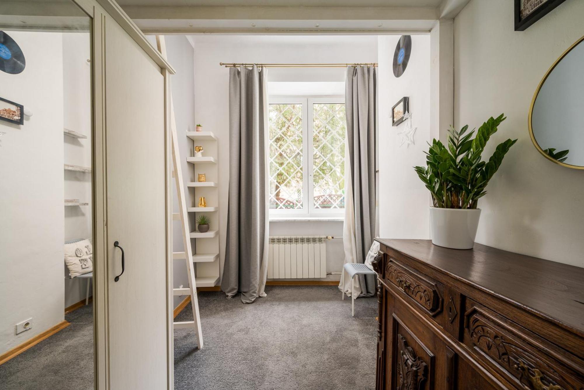 Nowy Swiat 35 With Mezzanine Apartment