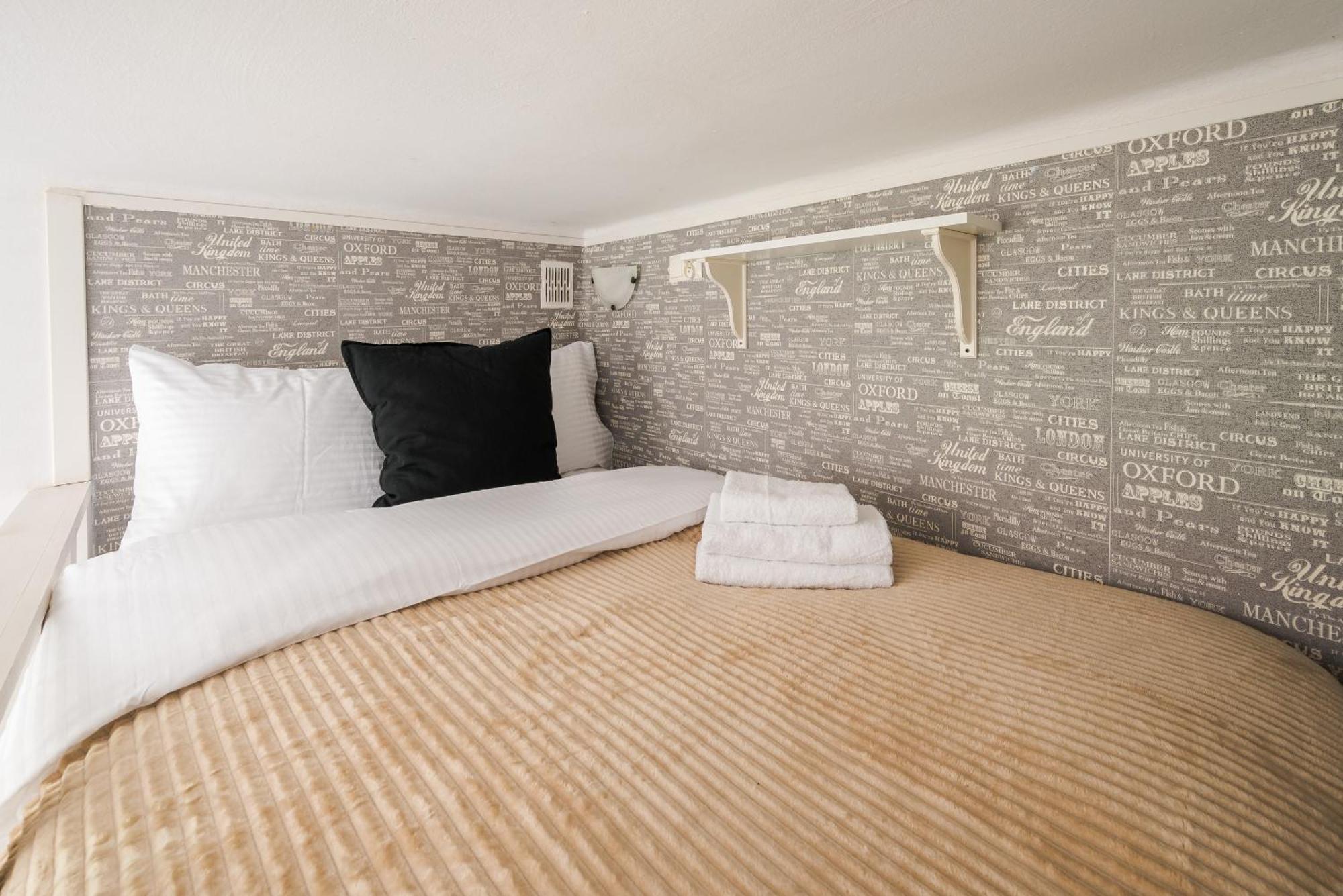 Apartment Nowy Swiat 35 With Mezzanine *