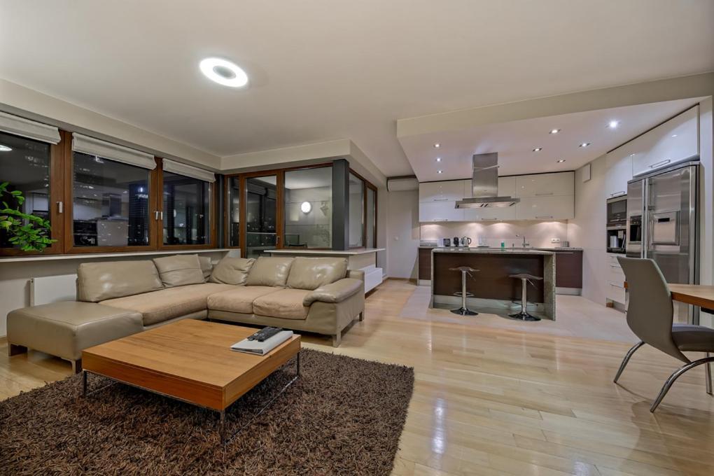 Hotel apartamentowy Inqse Centre Warszawa