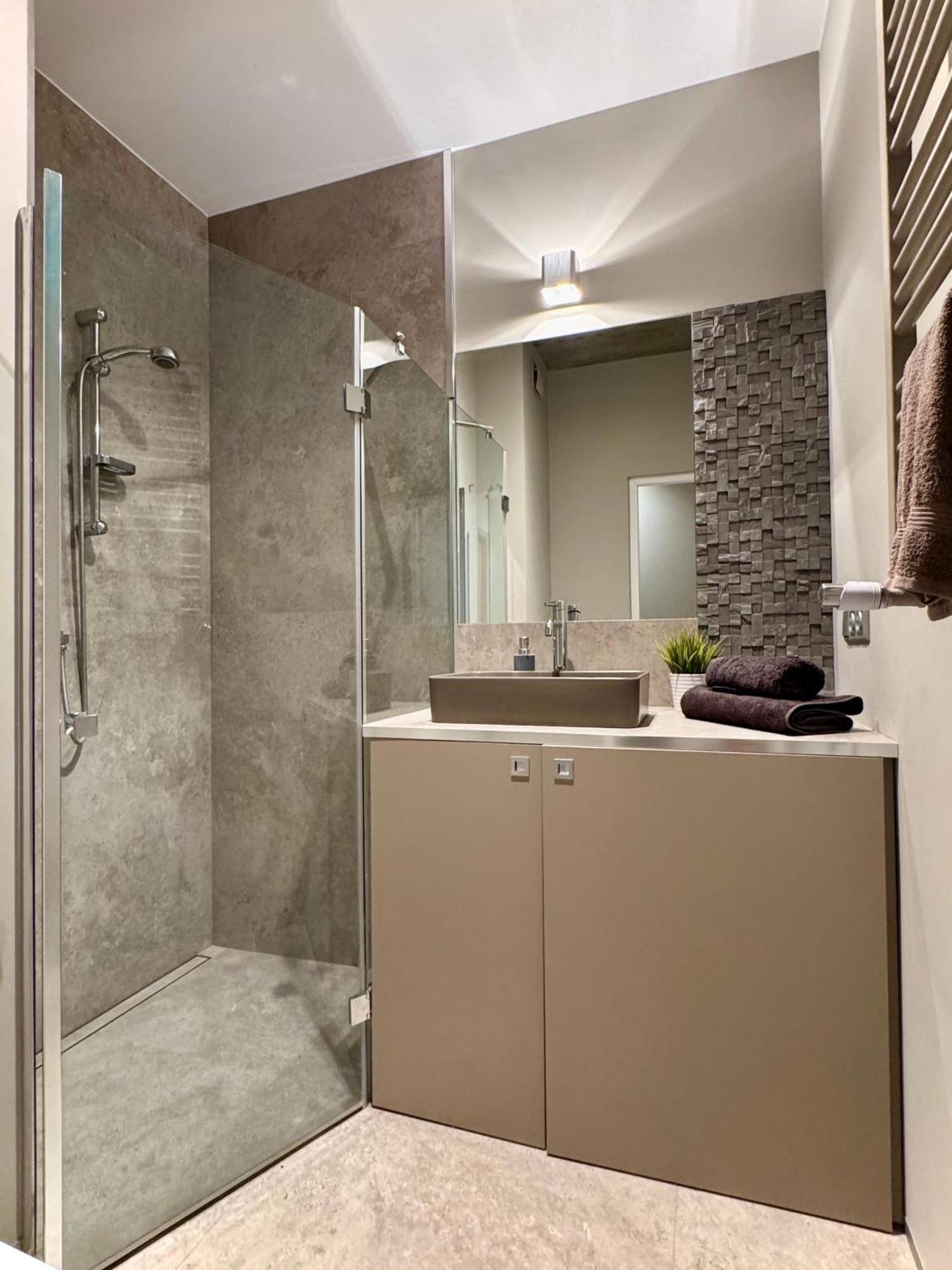 Apartamento Komputerowa Airport And Business District