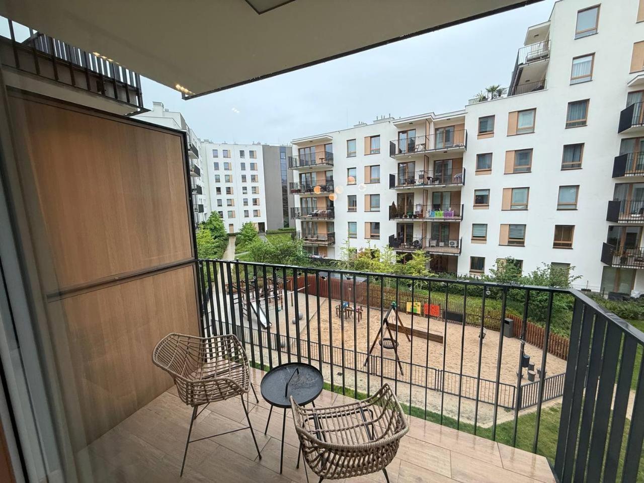 Premium 1bd With Private Balcony In Mlynow Warsaw
