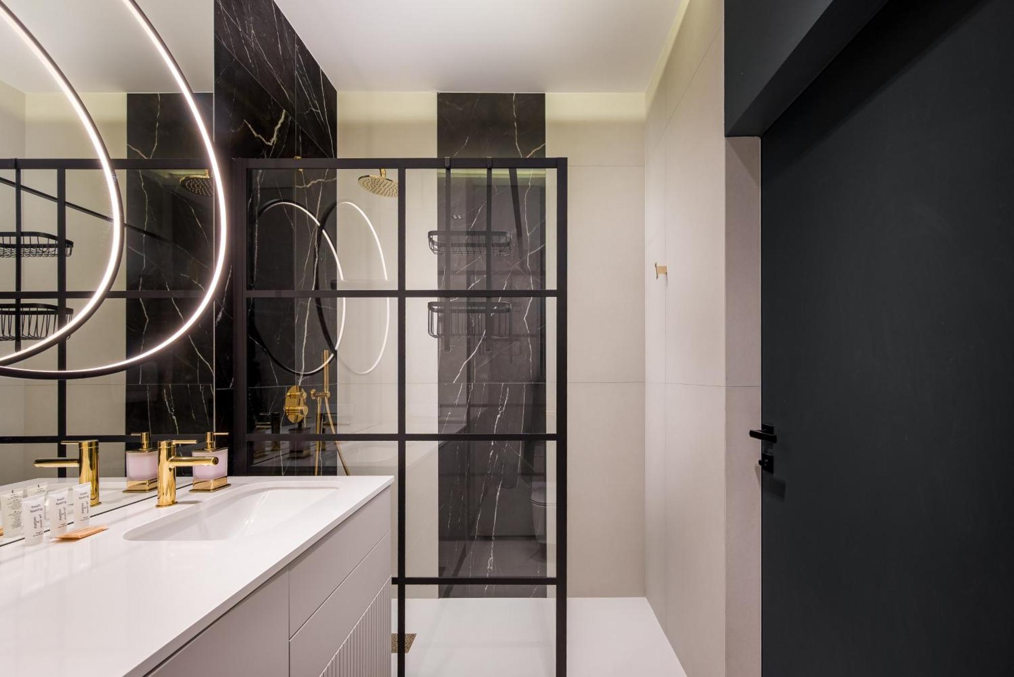 Apartment Metro Slodowiec Deluxe By Bookinghost Warsaw