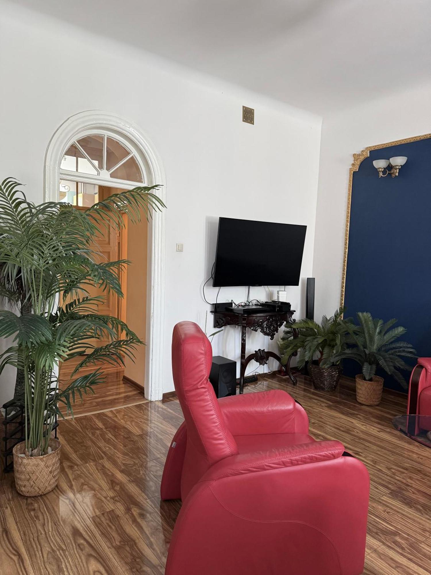 Apartment Exclusive Chmielna Street 95m2 Warsaw