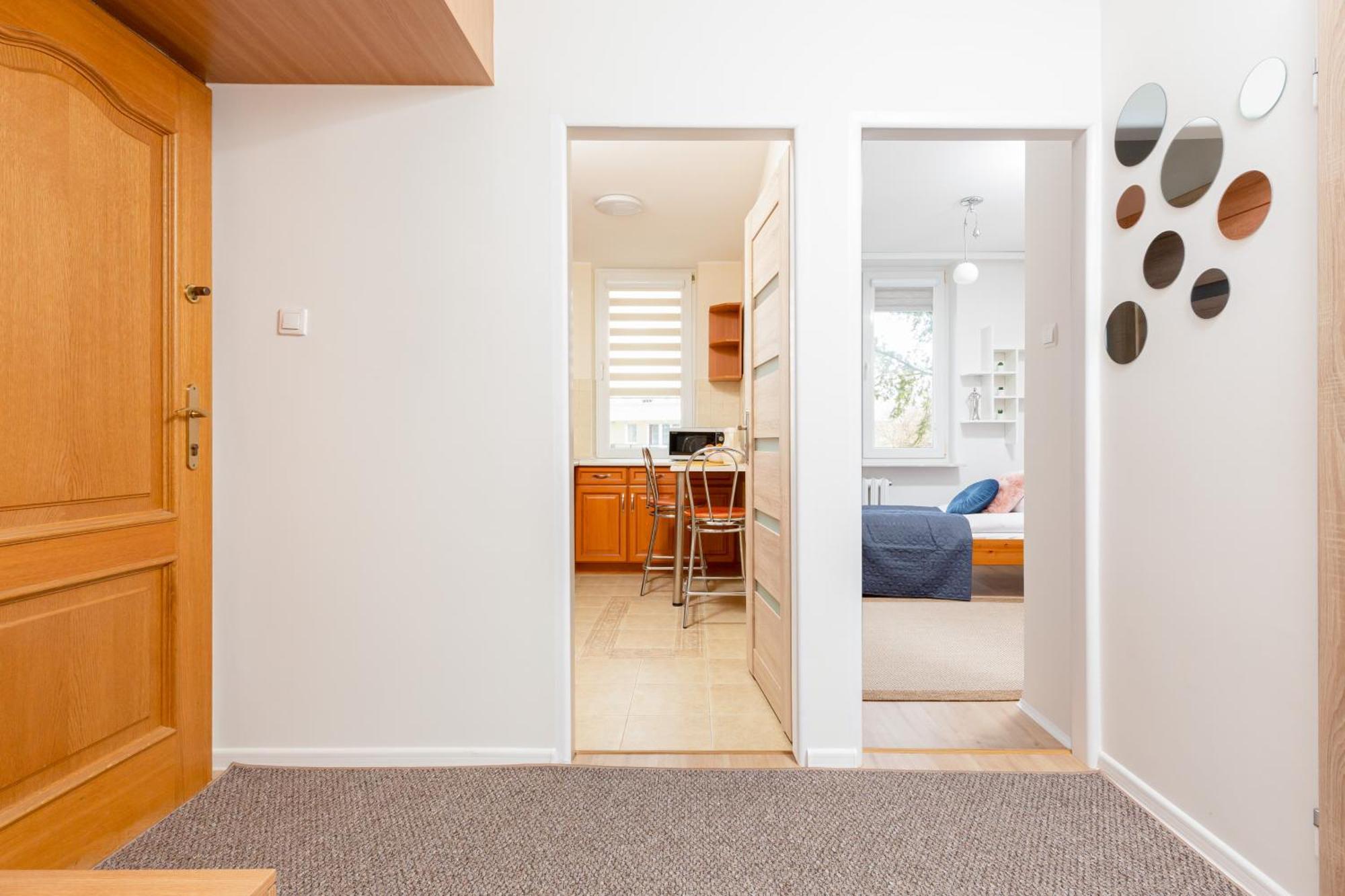 Spacious Close To Pge Stadium In By Renters Warsaw
