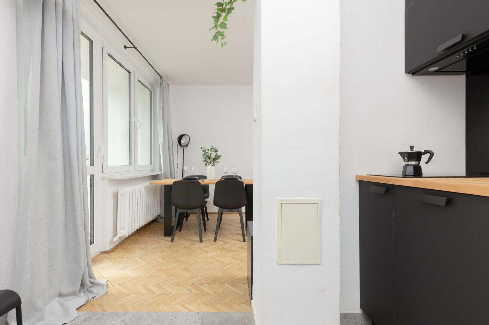 Family Near Old Town By Renters *