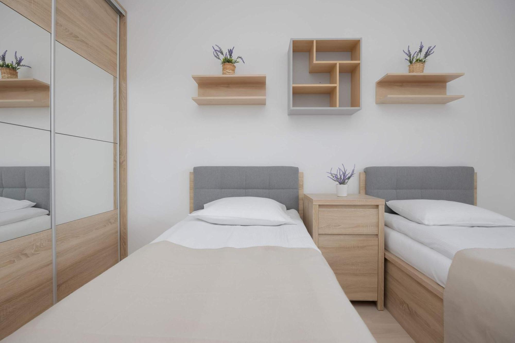 Apartament Functional With 2 Bedrooms And Parking In Wola District By Renters *