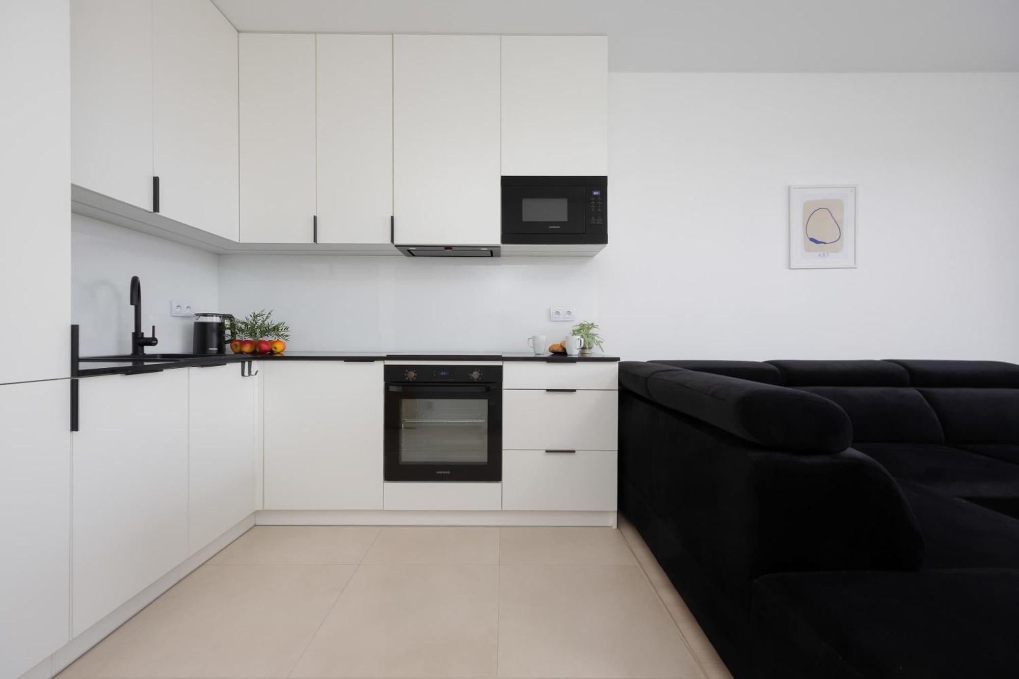 Functional With 2 Bedrooms And Parking In Wola District By Renters Warszawa