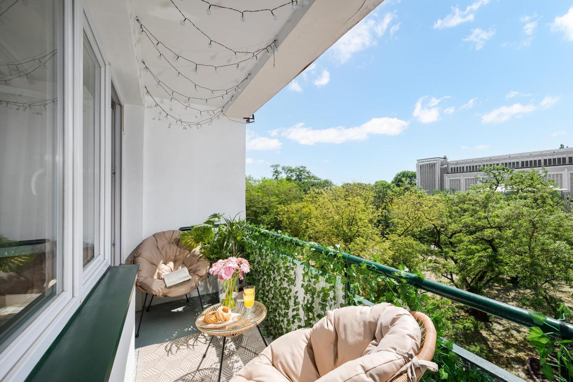 Pulawska Mokotow 2-bedroom & Living Room, Balcony & Free Parking On Site Căn hộ *