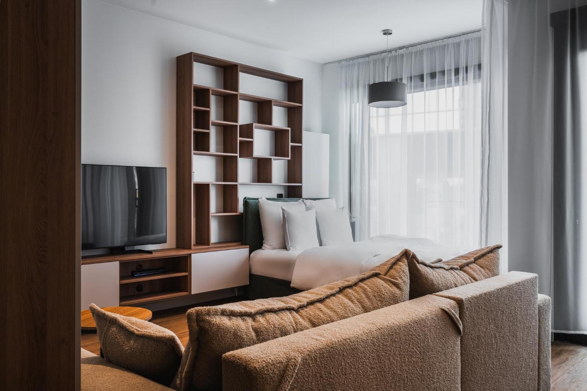 J&k Towarowa Towers Apartment Warsaw