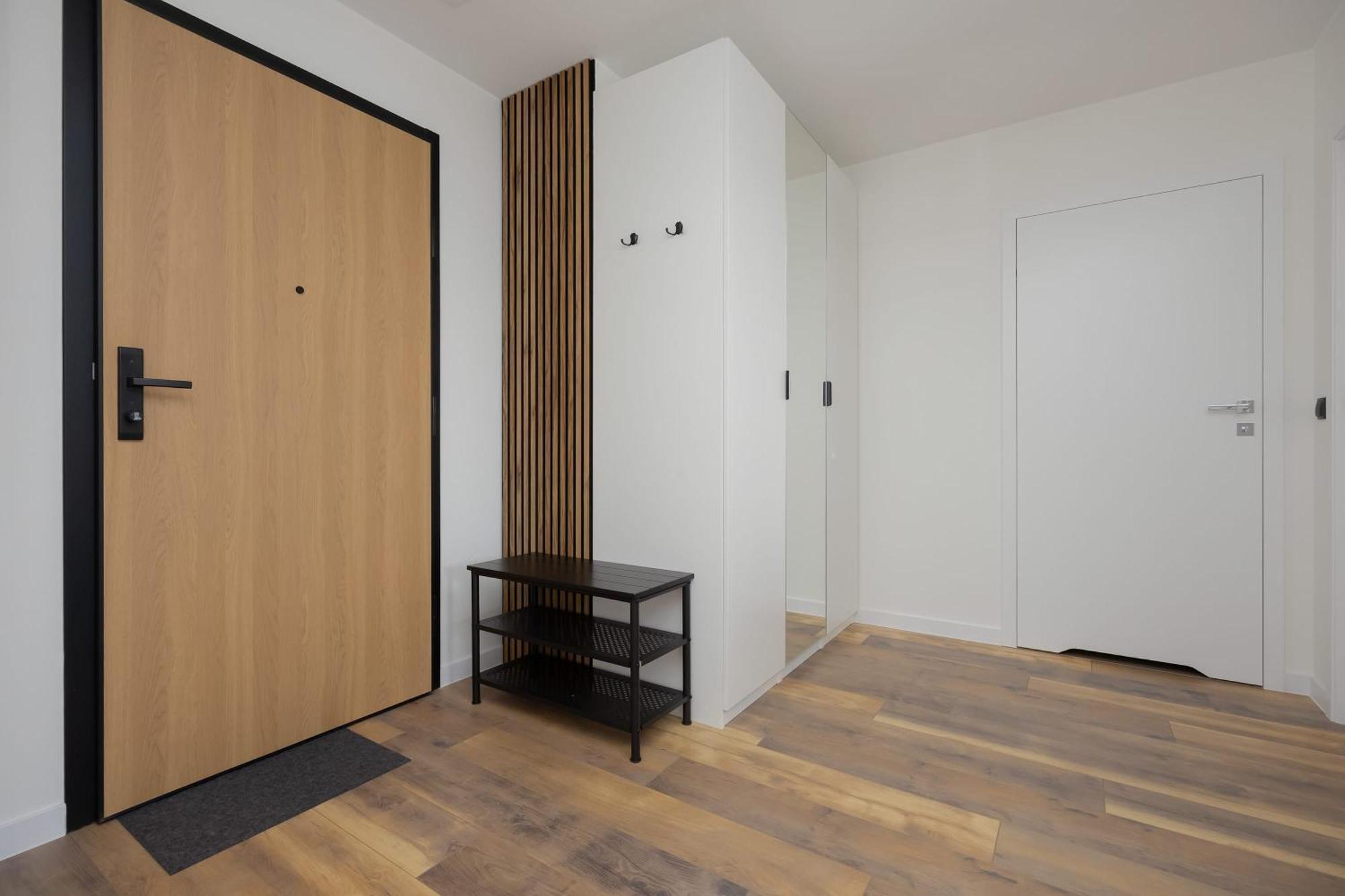 Deluxe Towarowa Towers With Parking & Ac By Renters Prestige *