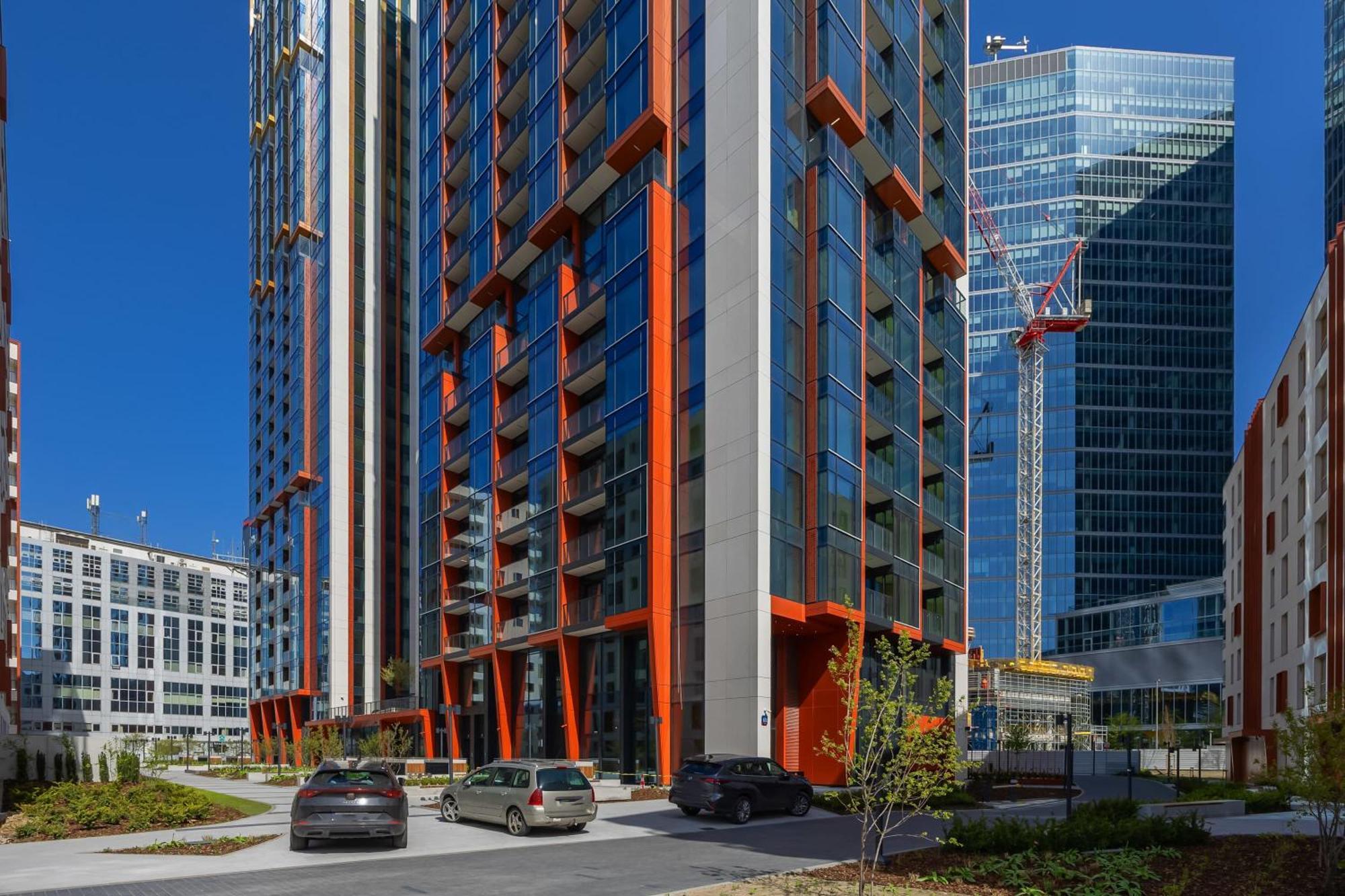 Deluxe Towarowa Towers With Parking & Ac By Renters Prestige Apartamento