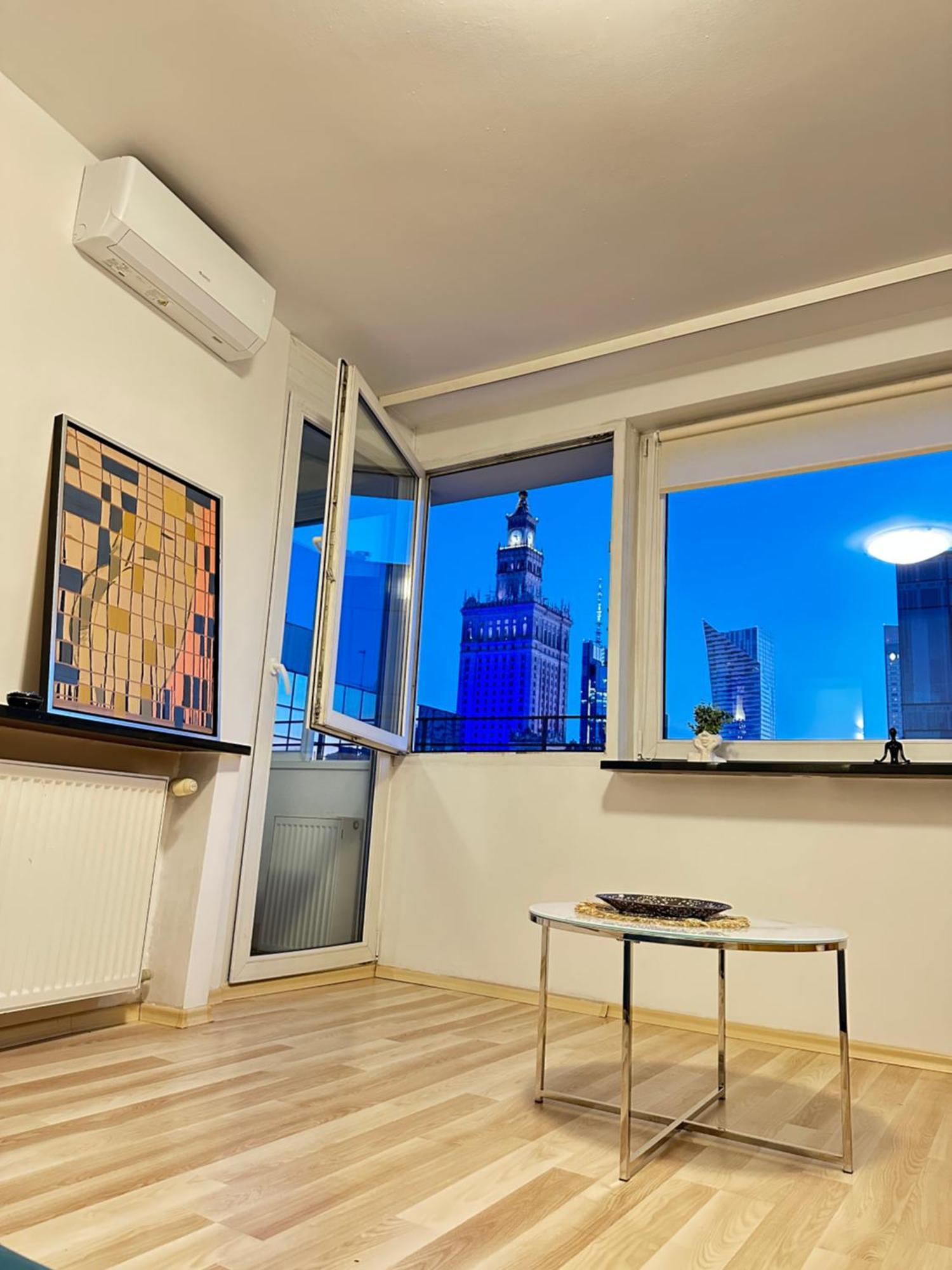 Palace Of Culture Skyline Apartment