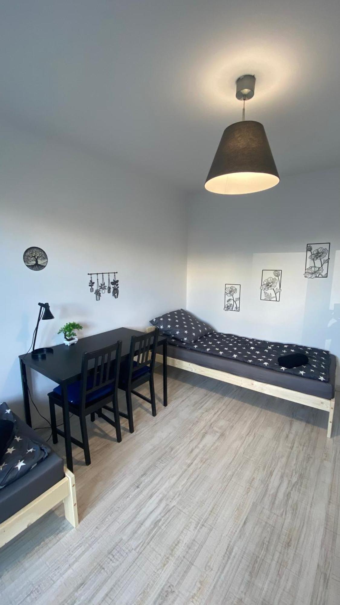 In - G9 Hostel