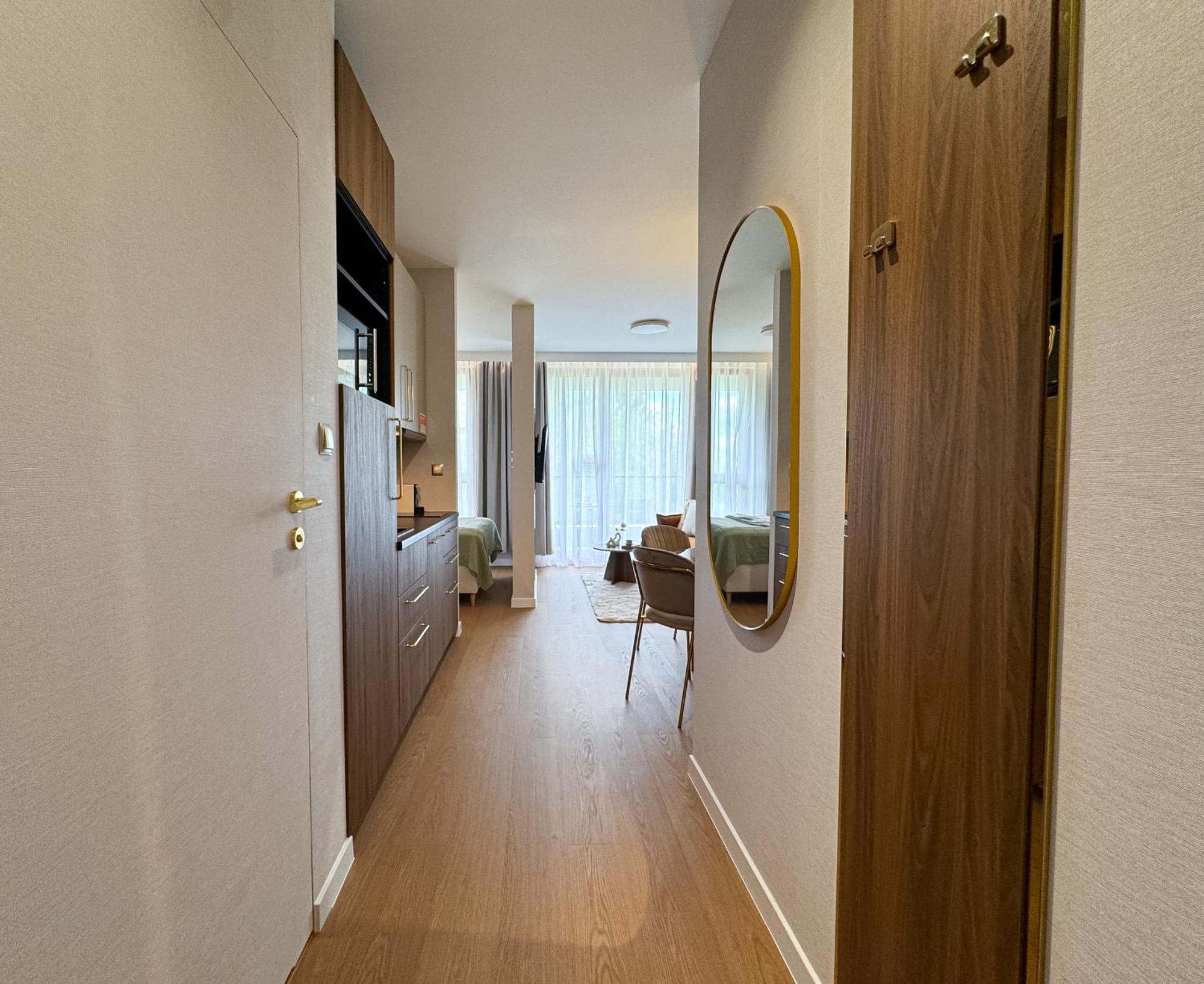 Apartment Deluxe Domaniewska With Ac By Renters Prestige *