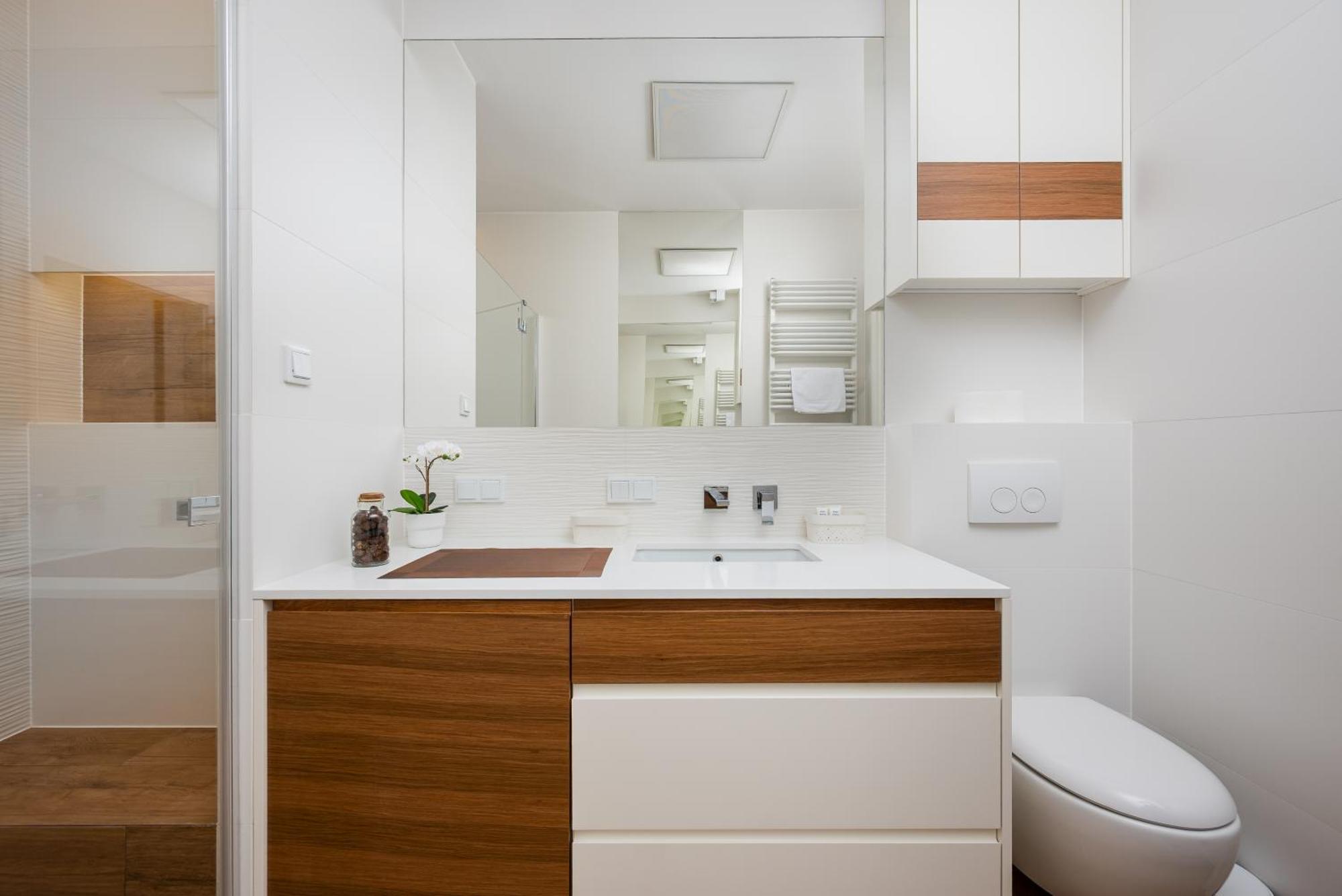 Apartment Jezioro Goclawskie View By Bookinghost Warschau