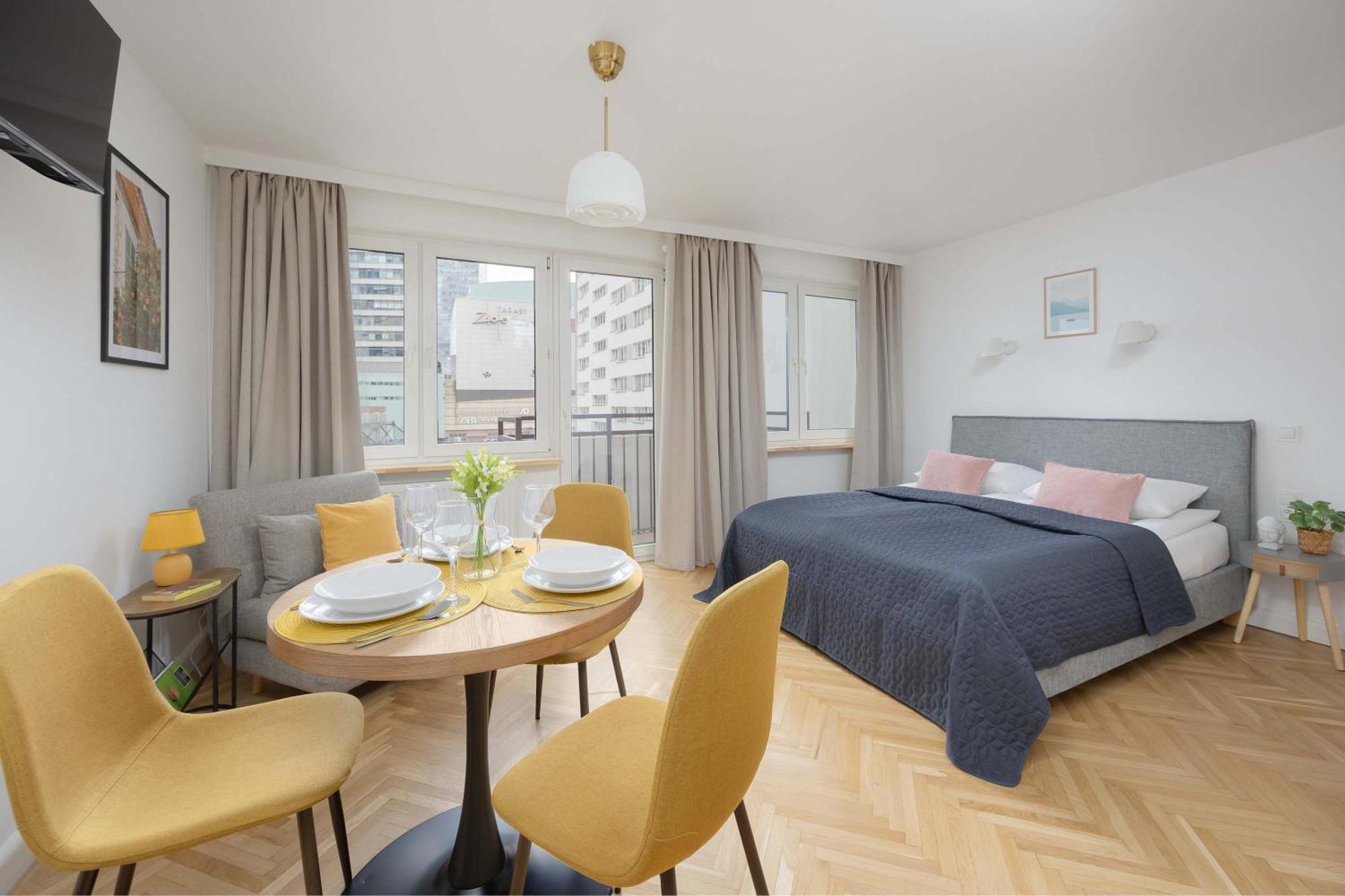 Chmielna Dla 3 Osob Centrum Warszawy By Renters * Warszawa