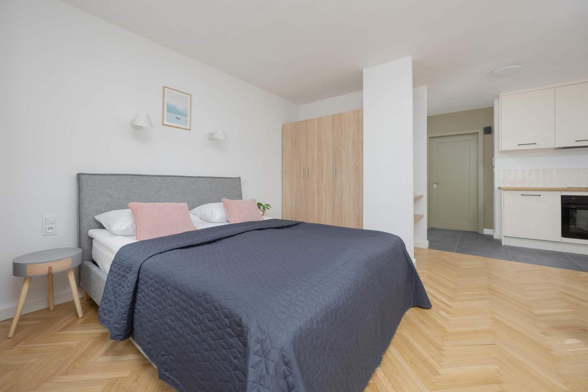 Apartament Chmielna Dla 3 Osob Centrum Warszawy By Renters