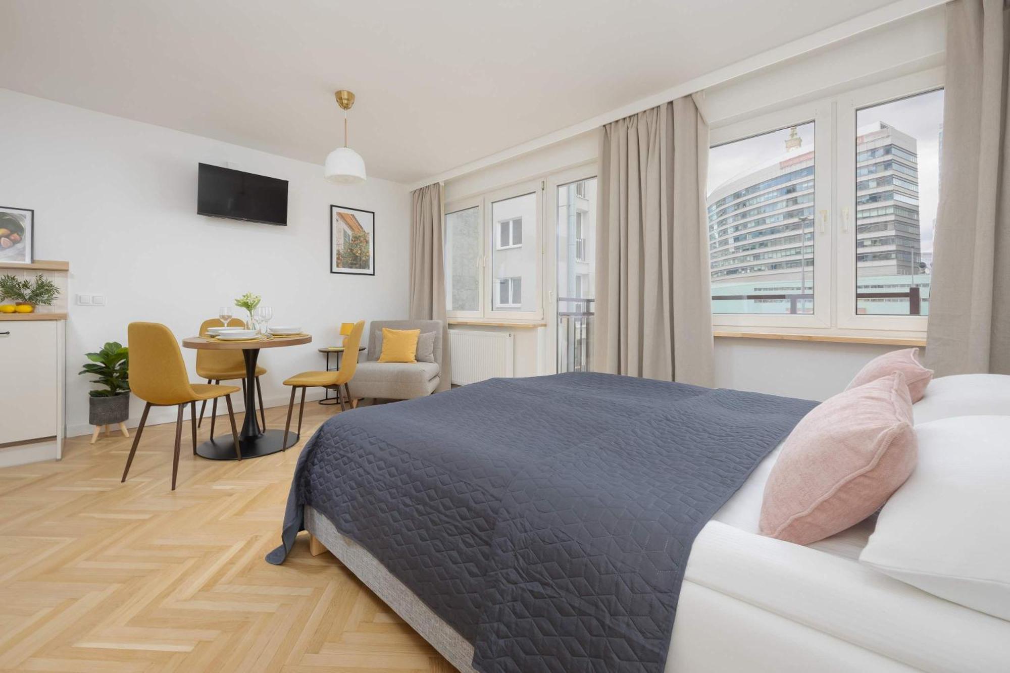 Chmielna Dla 3 Osob Centrum Warszawy By Renters Warszawa