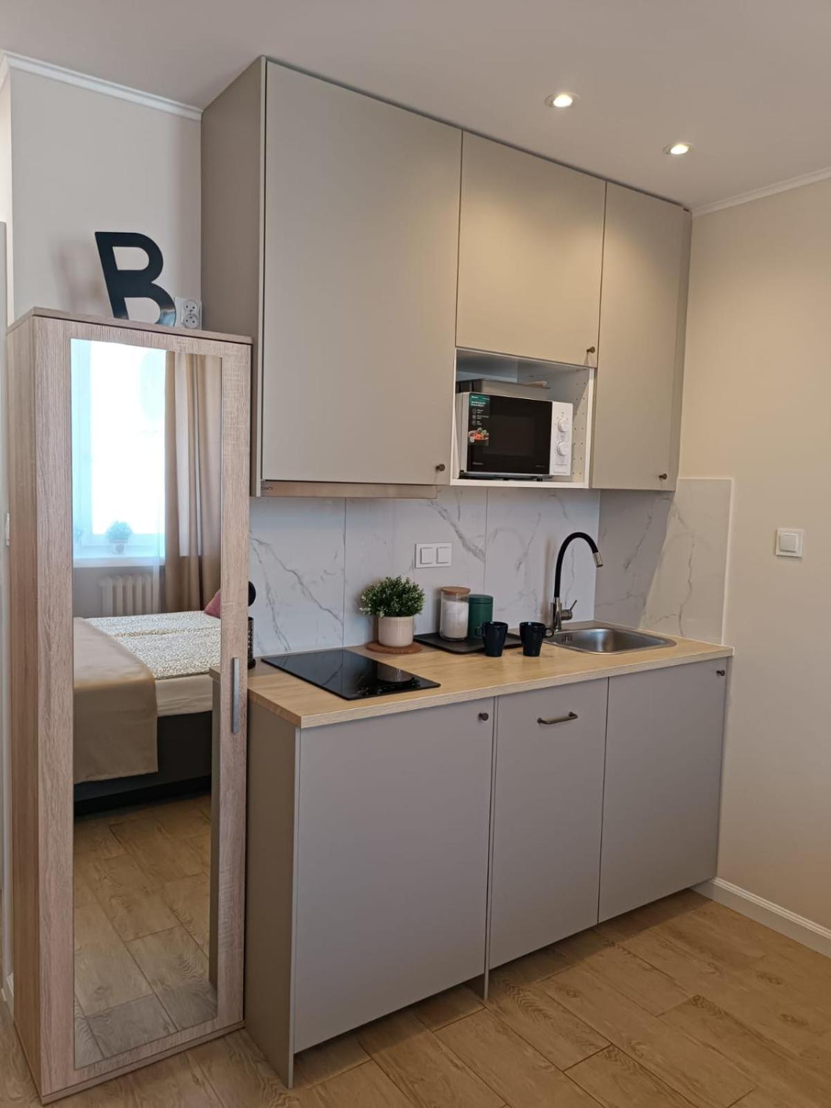 Super Central Flat With Balcony And View Of The Palace -50m From Marriott Căn hộ Warsaw