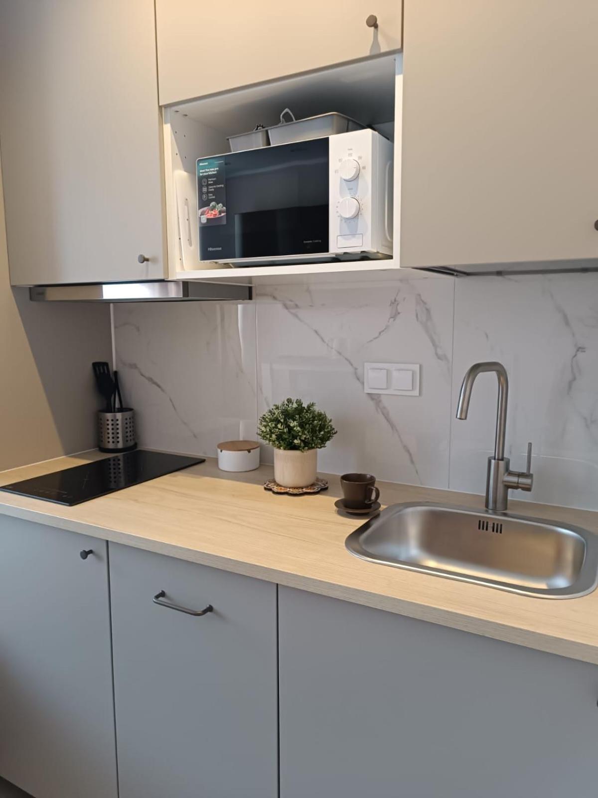 Căn hộ Super Central Flat With Balcony And View Of The Palace -50m From Marriott Warsaw