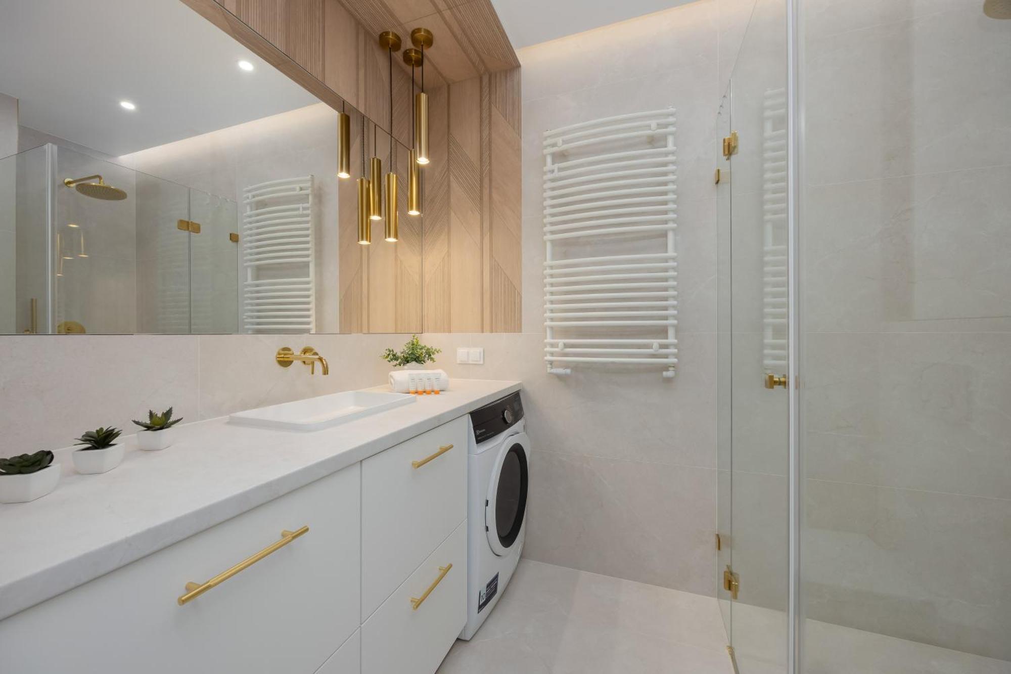 Siedmiogrodzka With Balcony & Parking Wola By Renters
