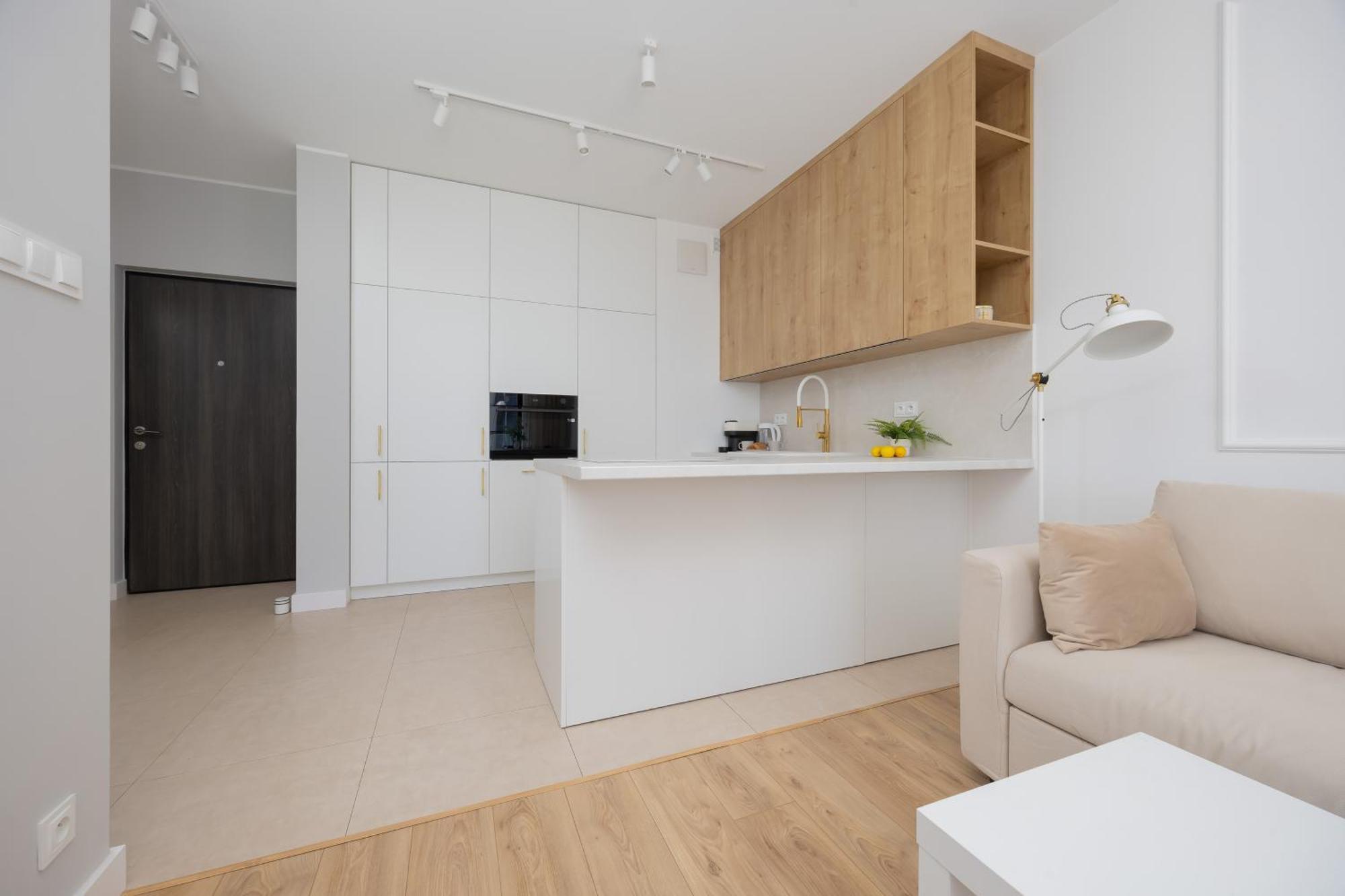 Apartment Siedmiogrodzka With Balcony & Parking Wola By Renters *