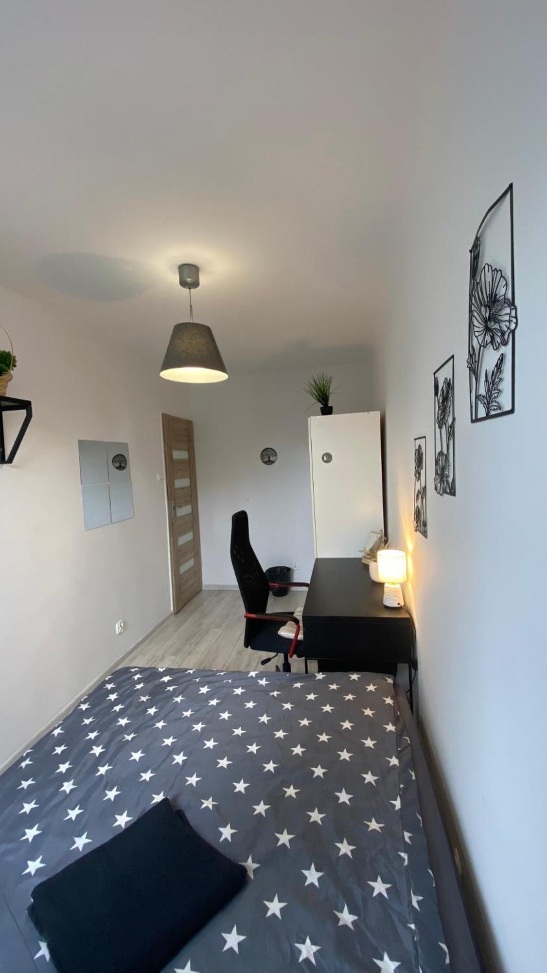 In - G9 Hostel