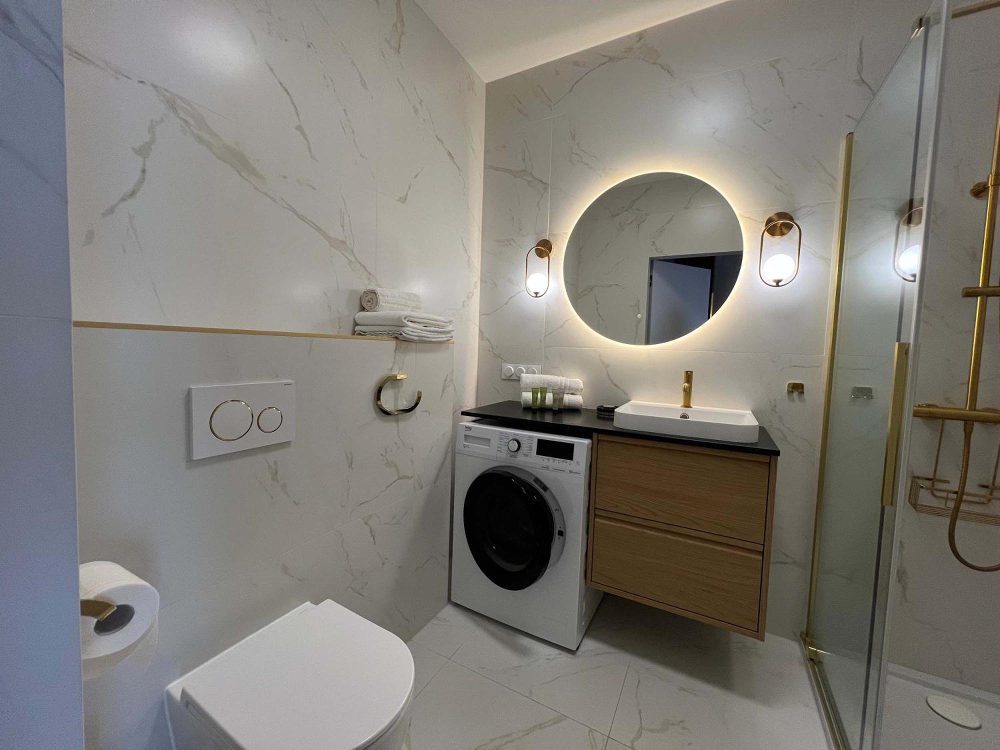 Deluxe Domaniewska With Ac By Renters Prestige Apartment Warsaw