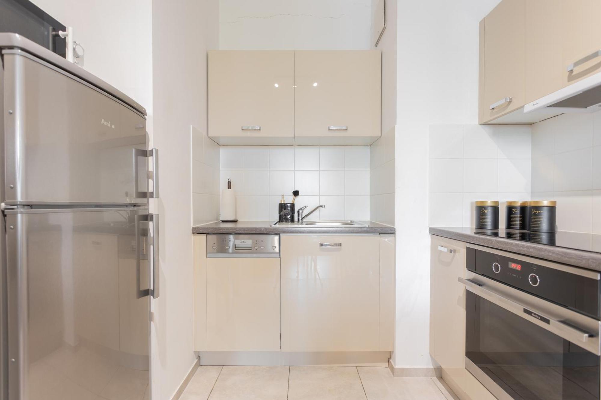 Chic - Modern And Cozy - Location - Pereca