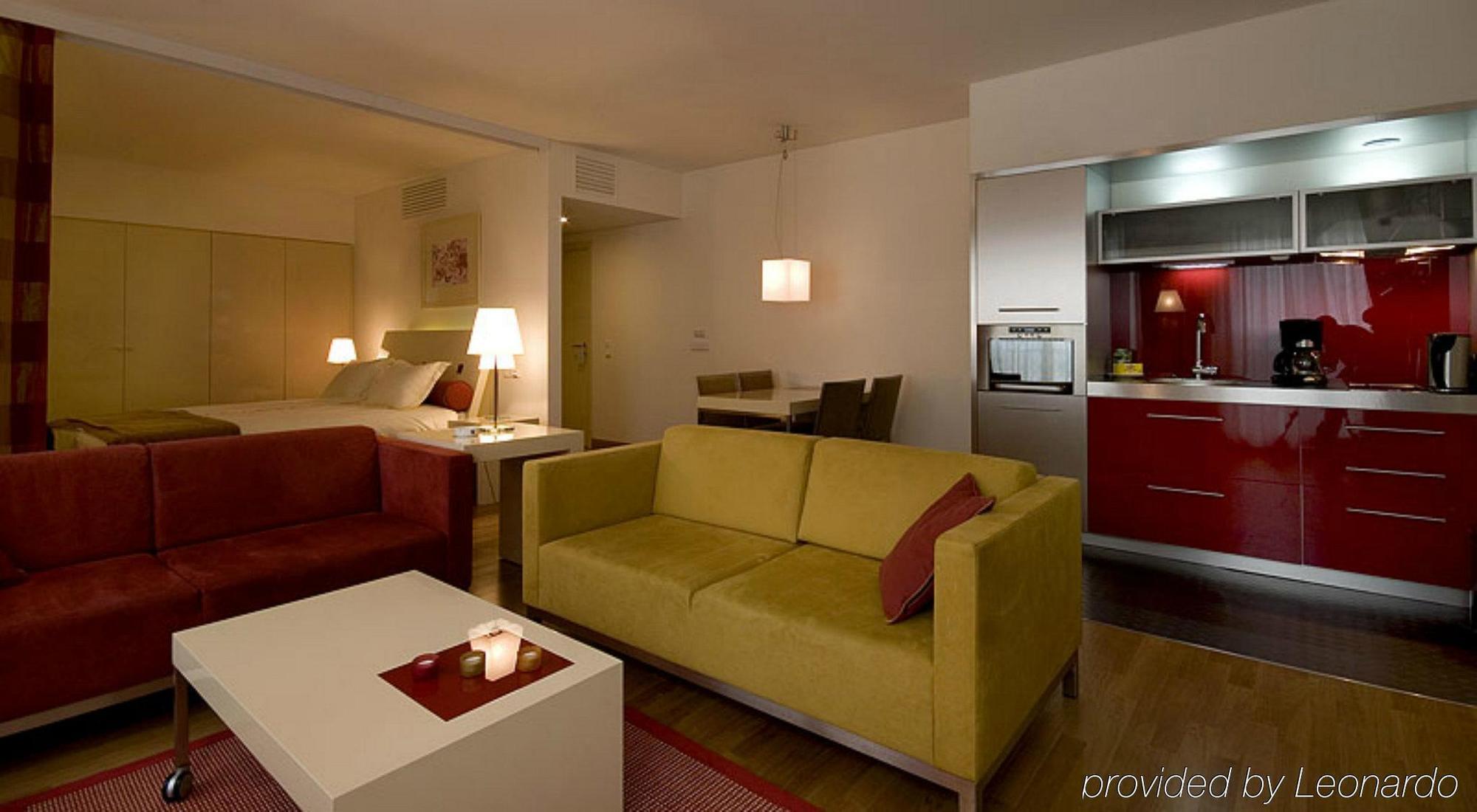 Aparthotel Mamaison Diana 4*