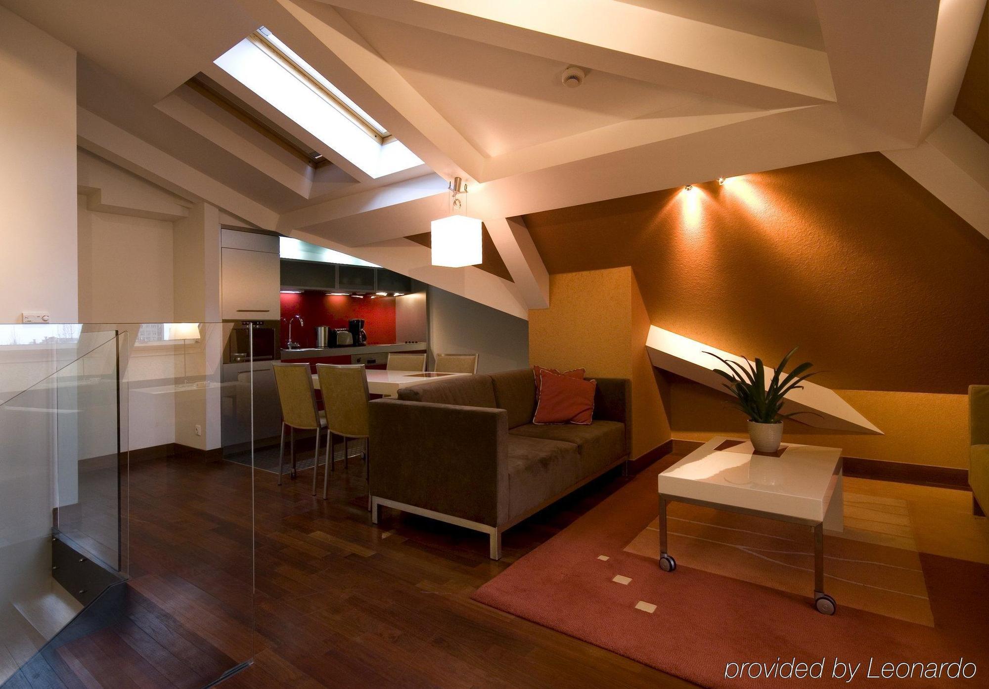 Aparthotel Mamaison Diana 4*