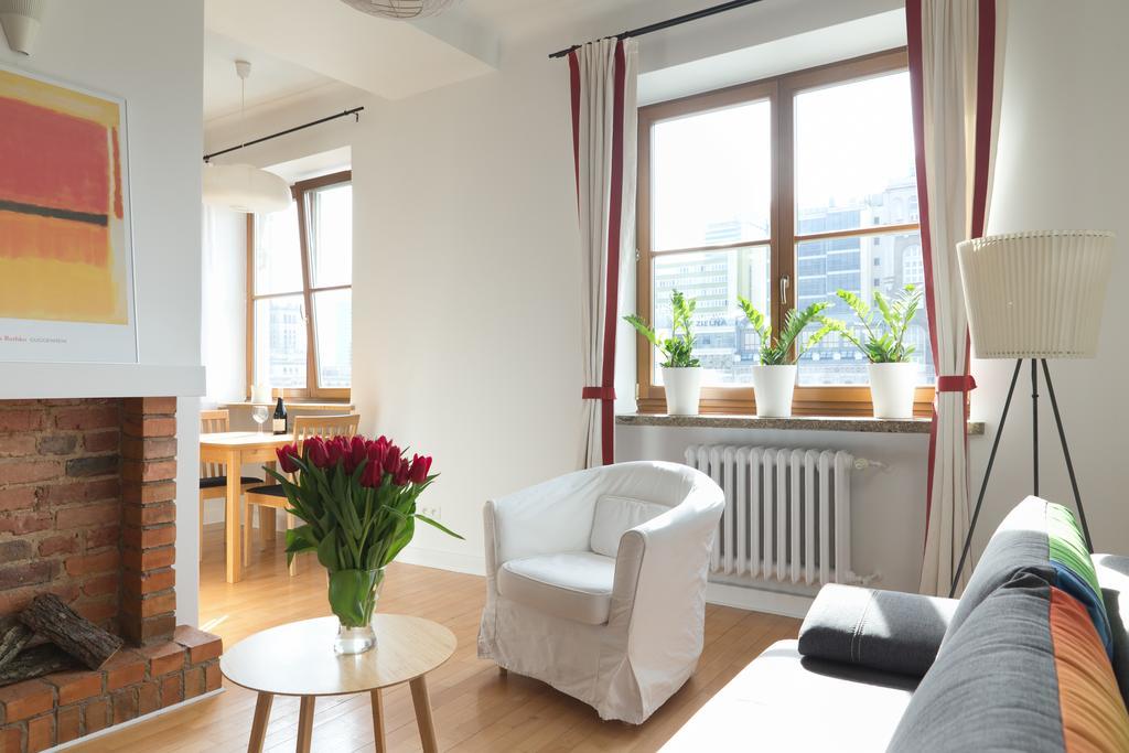 One By Your Freedom Apartment Warsaw