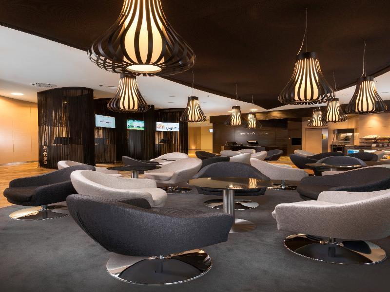 Sound Garden Airport 3* Warsaw