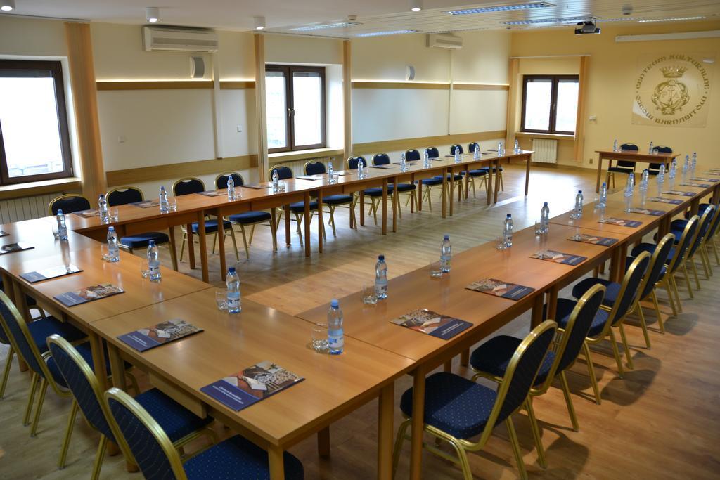 Hotel Centrum Barnabitow 3*