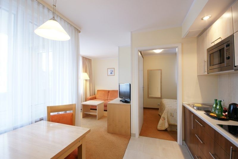 Aparthotel Zgoda By Desilva Warsaw
